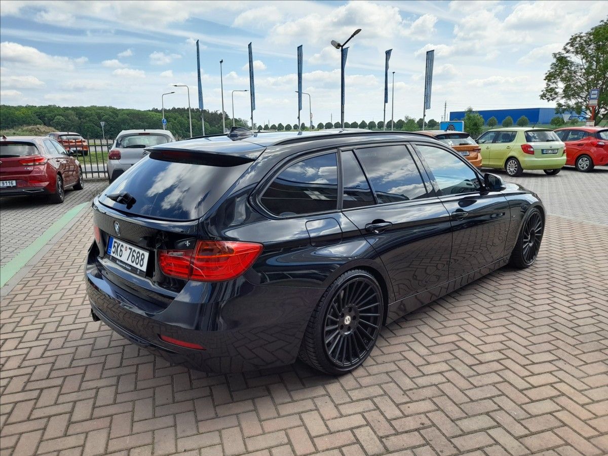 BMW Řada 3, 3,0 330D xDrive, AT - fotka 6