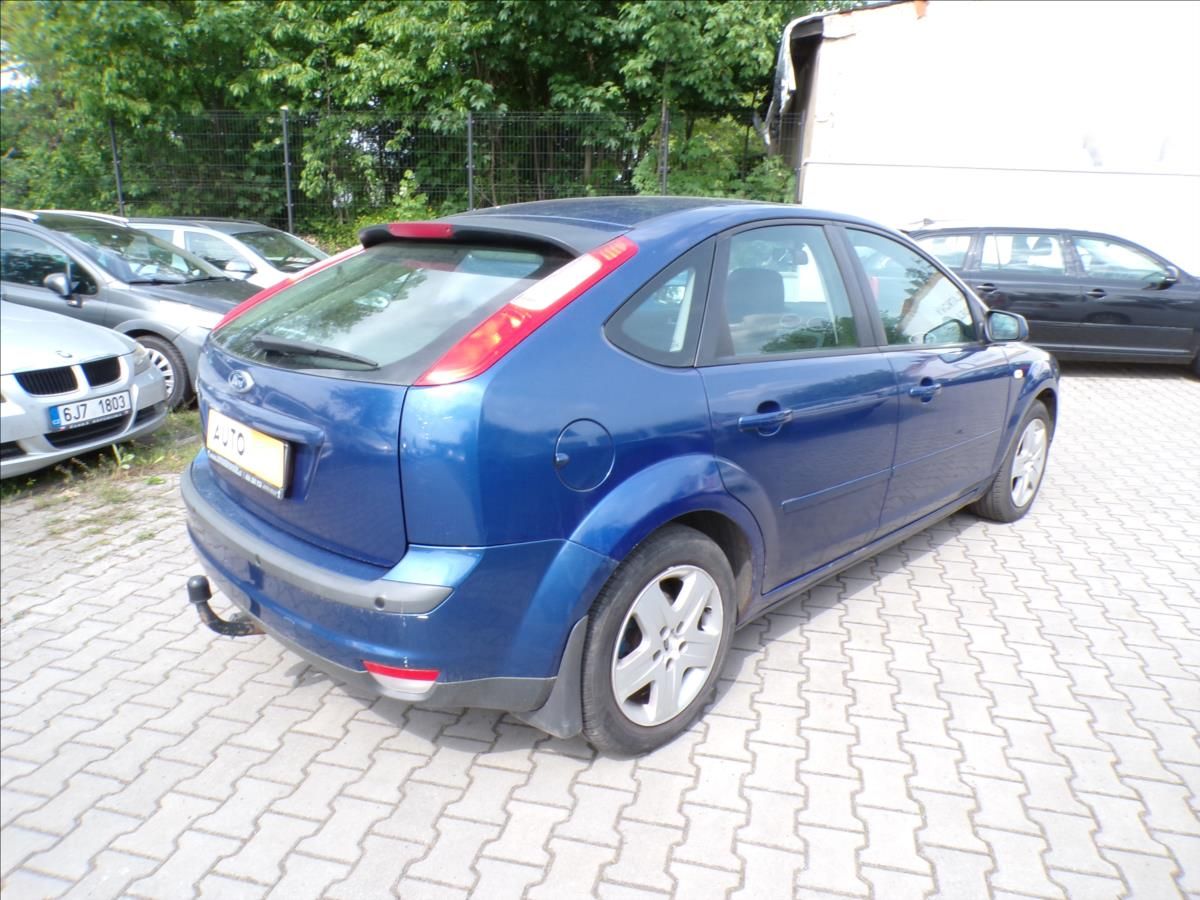 Ford Focus, 1,6 16V  TAŽNÉ ZAŘÍZENÍ - fotka 5