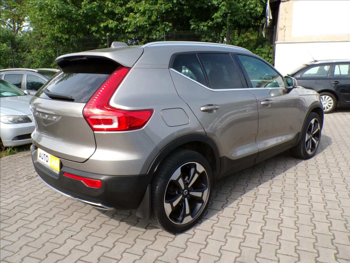 Volvo XC40, 2,0 D3  INSCRIPTION - fotka 4