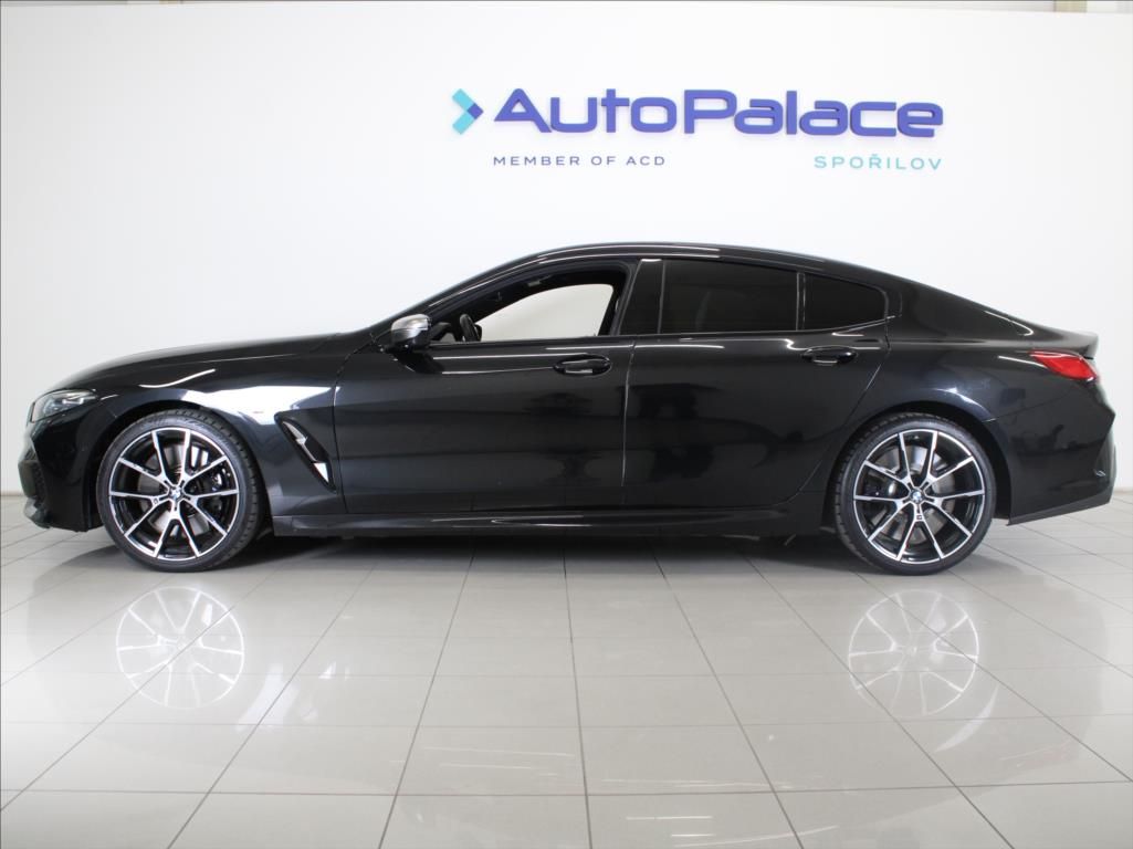 BMW Řada 8, 4,4 M850I B&O Laser 1.maj.ČR - fotka 5