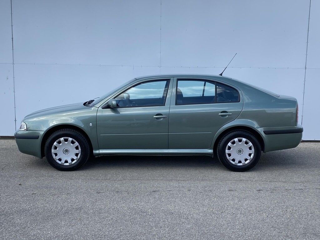 Škoda Octavia, 1,9 SDI 50 kW Ambiente - fotka 4