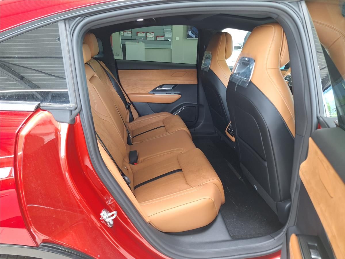 Mazda 6e, EV 245k Long Range Takumi Plus - fotka 5