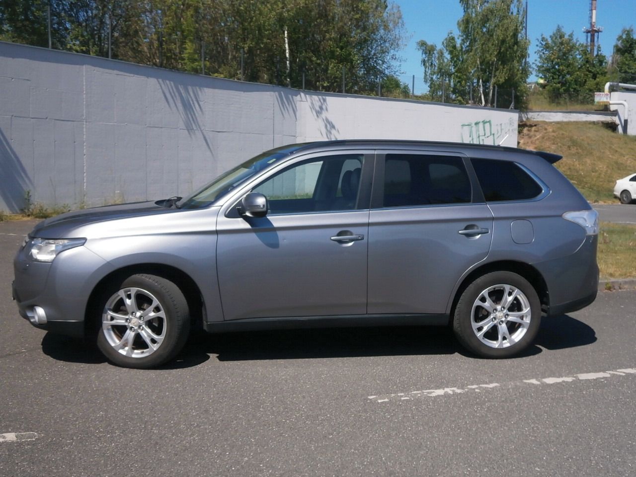 Mitsubishi Outlander, 2,2DI-D AT 7-MIST NOVA STK!!! - fotka 2