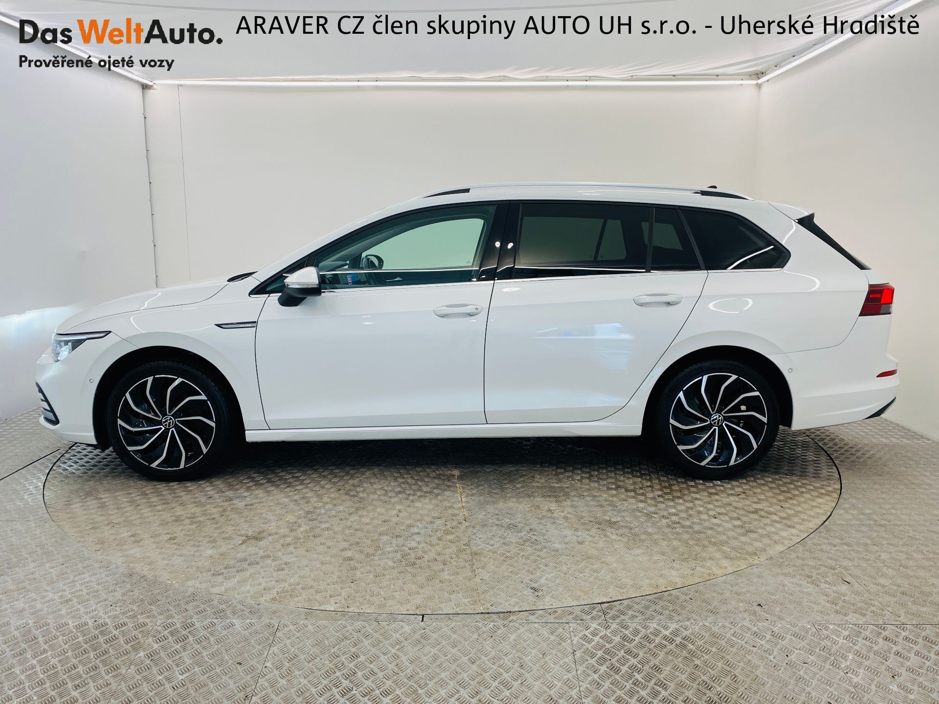 Volkswagen Golf, STYLE 1,5 E-TSI 110kW 7/DSG - fotka 3