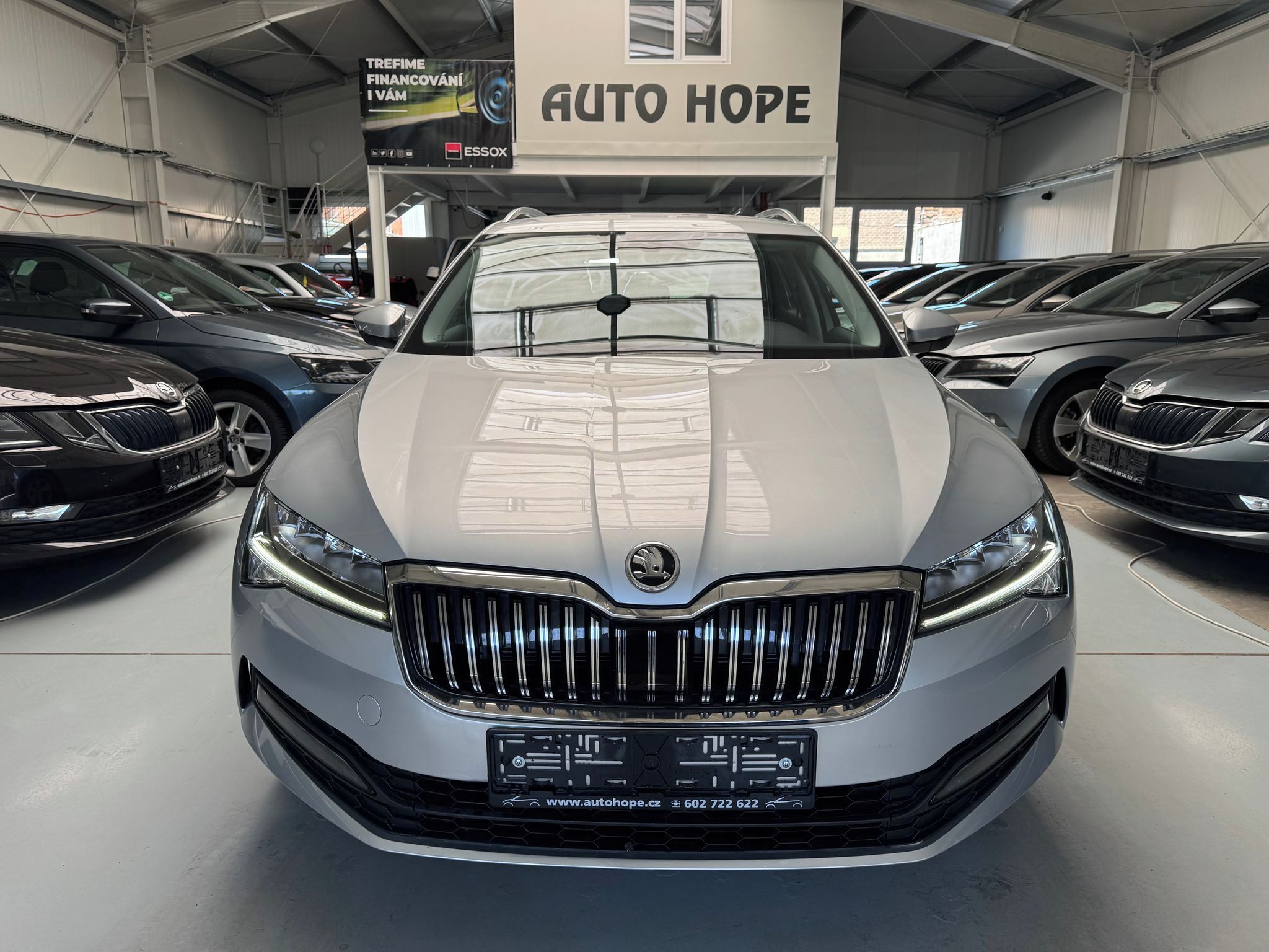 Škoda Superb, combi 1.5 TSI Ambition - fotka 2