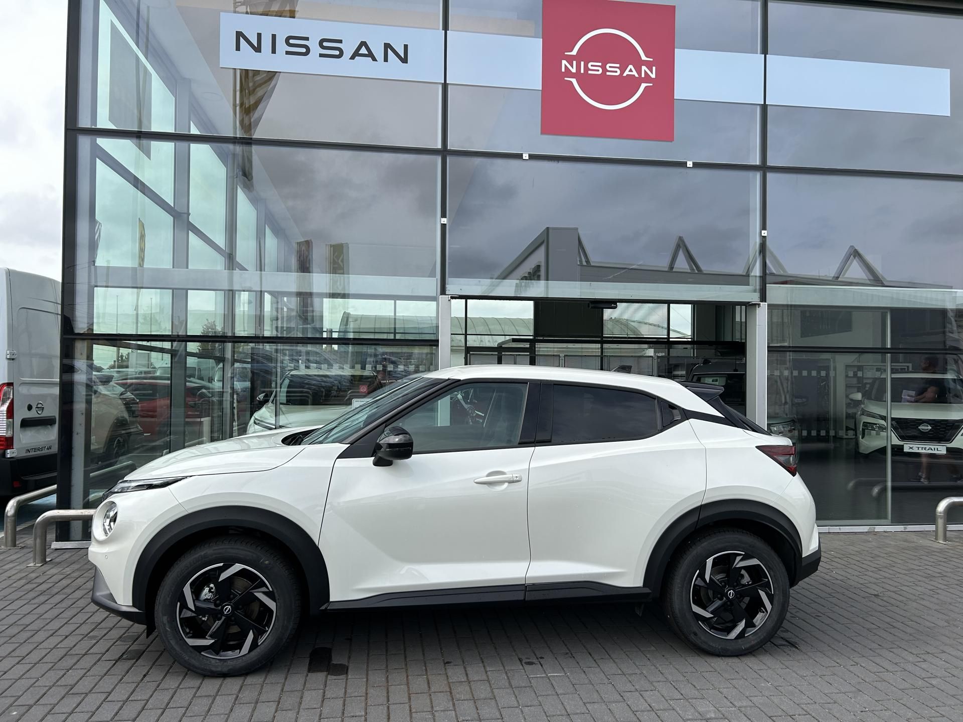 Nissan Juke, 1.0 DIG-T 114 Autom N-CONNECTA - fotka 3