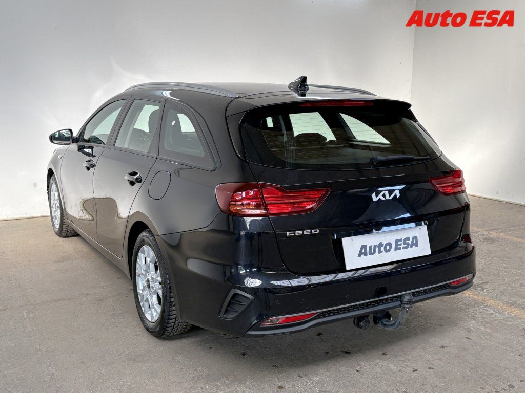 Kia Cee´d, 1.5 T-GDi - fotka 6