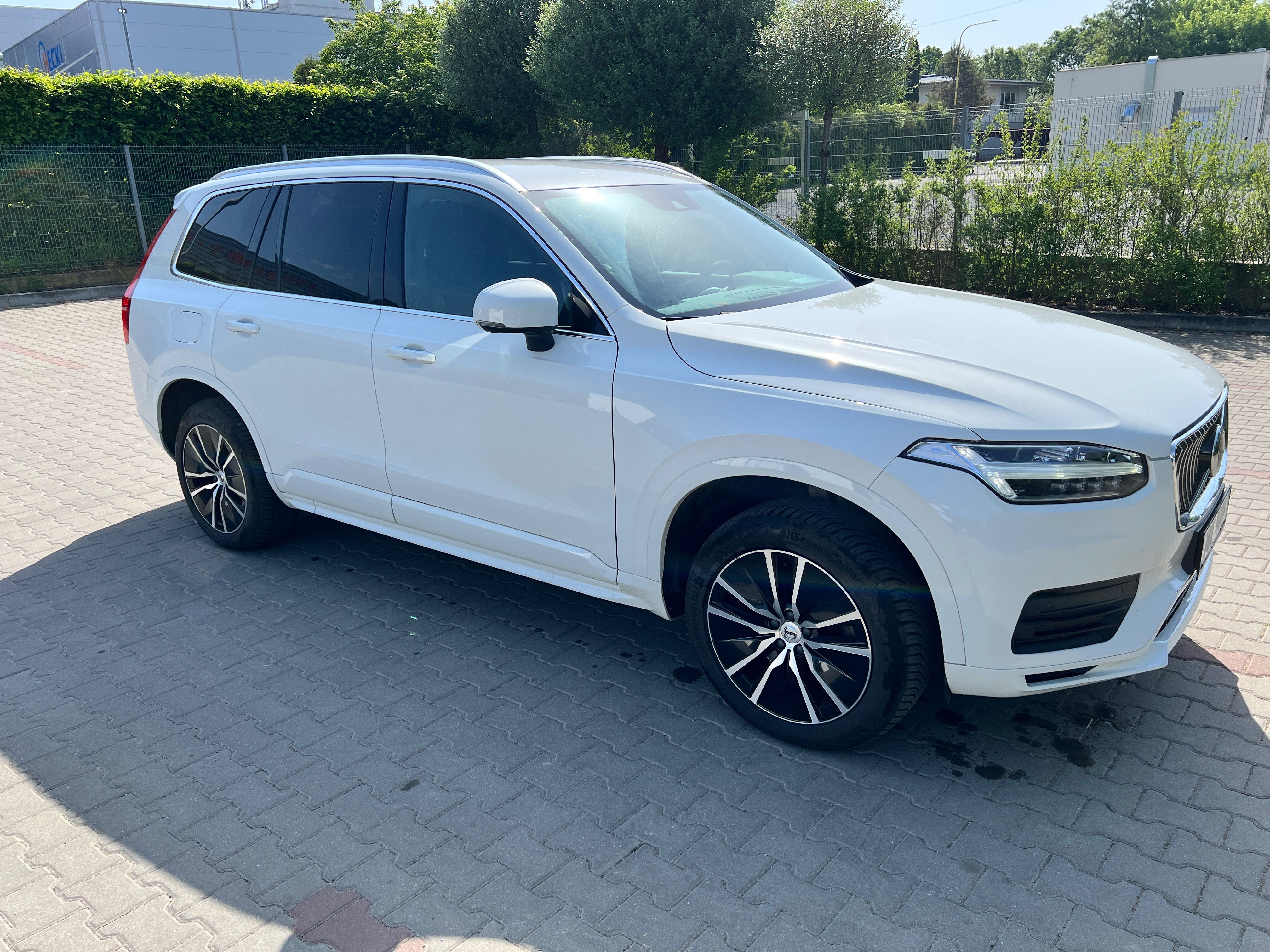 Volvo XC90, B5 AWD 7-míst, tažné zařízení - fotka 2