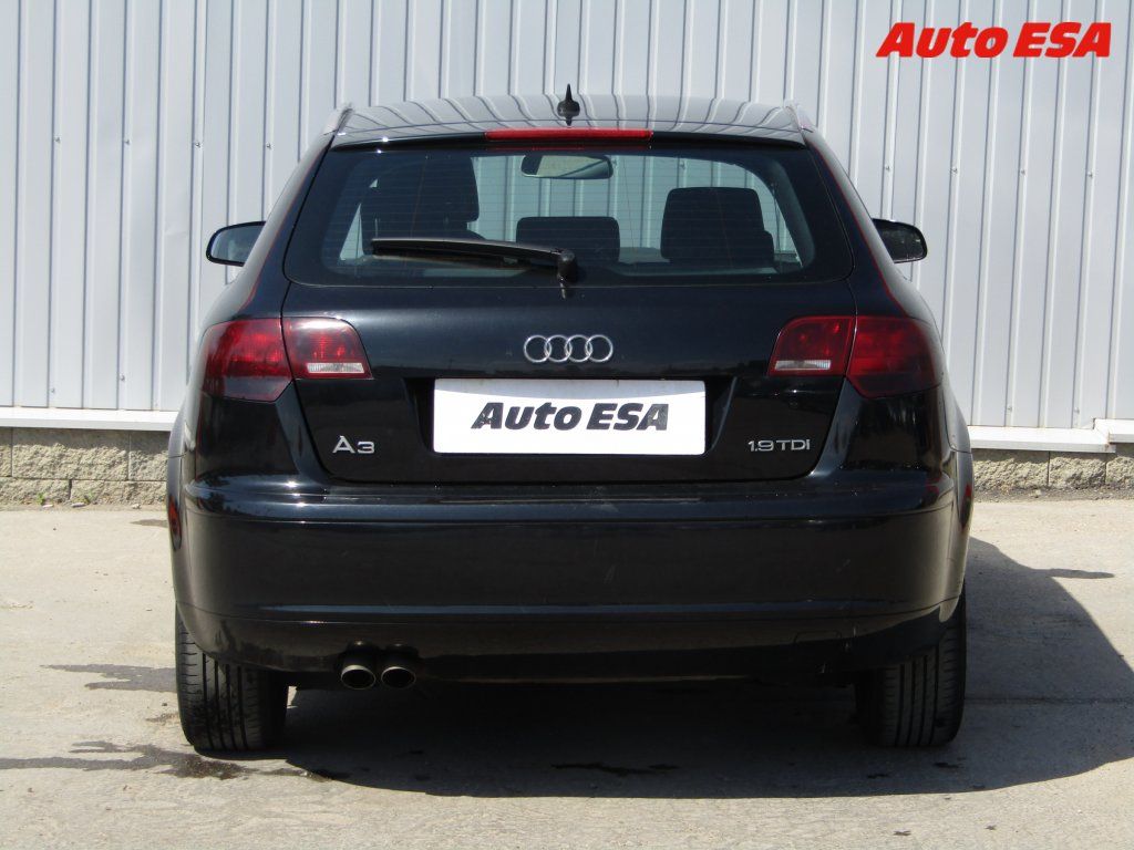 Audi A3, 1.9 TDi Sportback - fotka 5