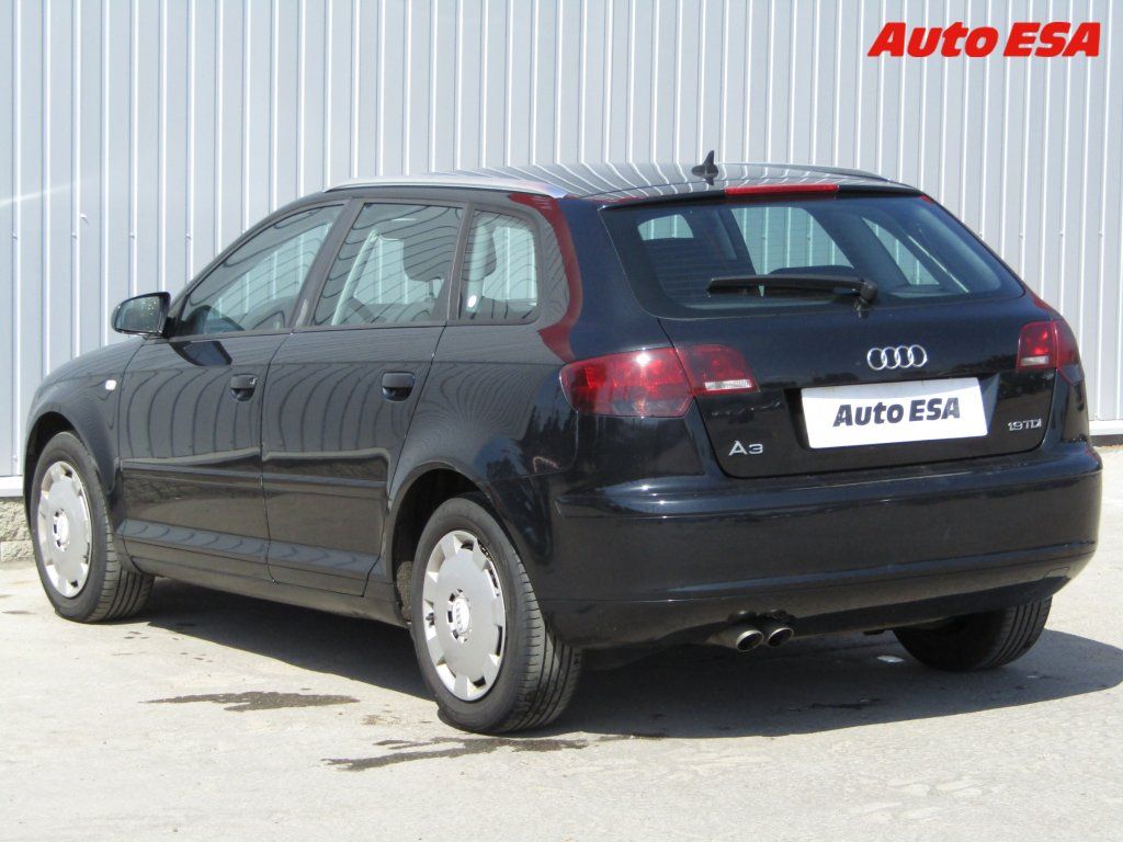 Audi A3, 1.9 TDi Sportback - fotka 6