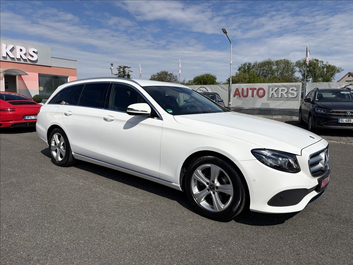 Mercedes-Benz Třídy E, 2,0 CDi143KW,AT,Navi,Temp,LED, - fotka 2