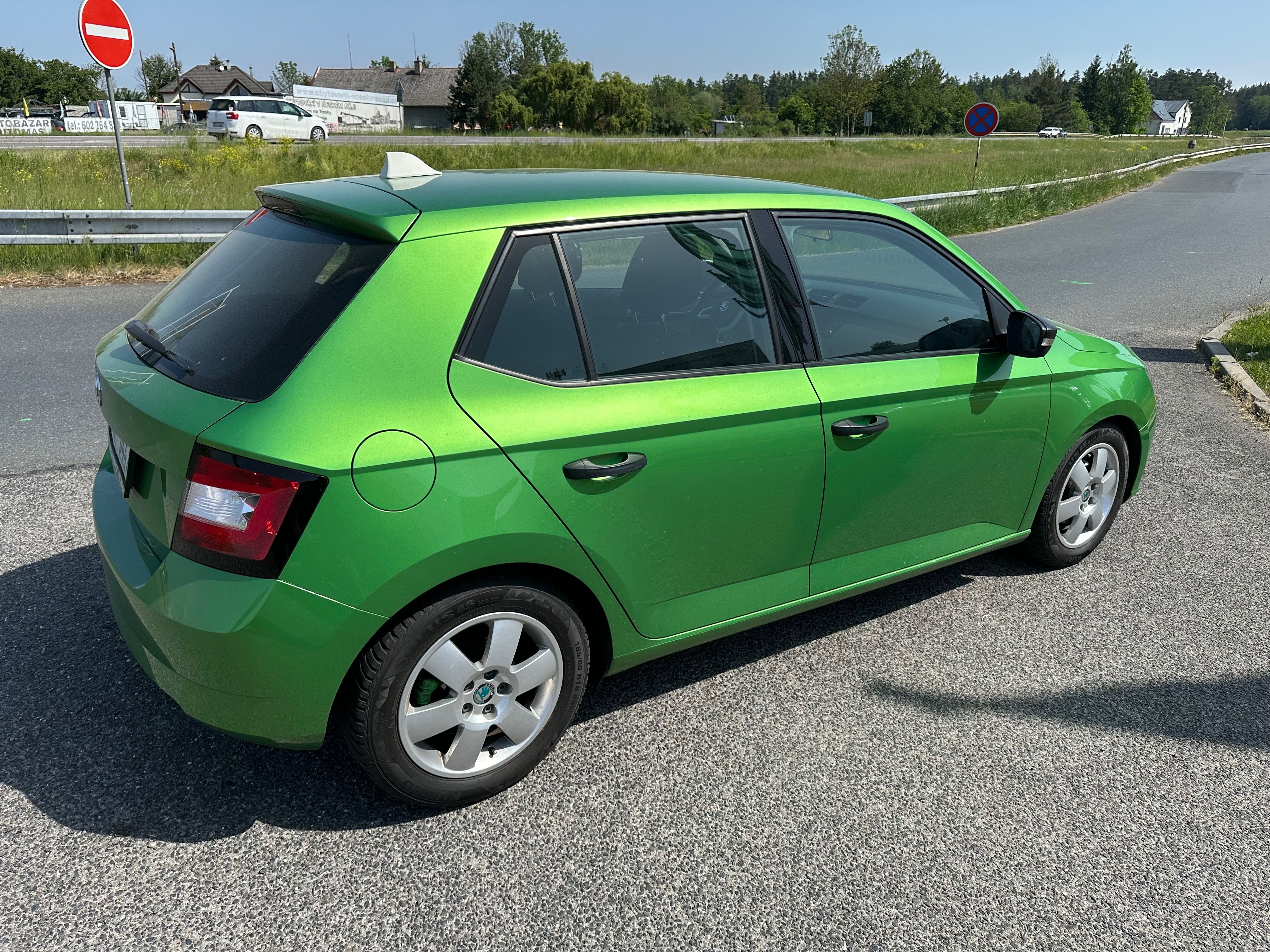 Škoda Fabia, 1.2TSI-66KW-SPORTOVNI VZHLED - fotka 6
