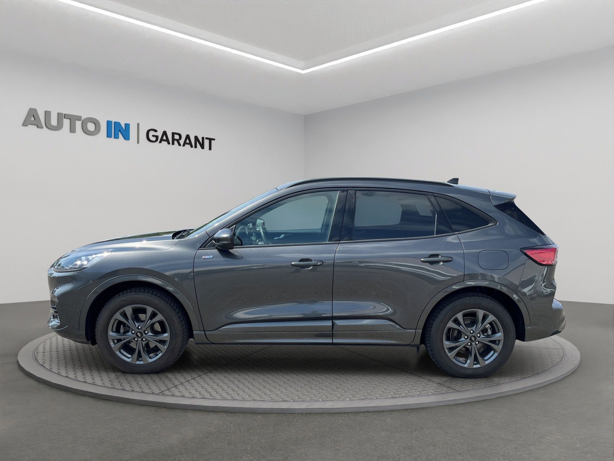 Ford Kuga, ST-line HEV 2.5 112kW , 4x4, Č - fotka 3