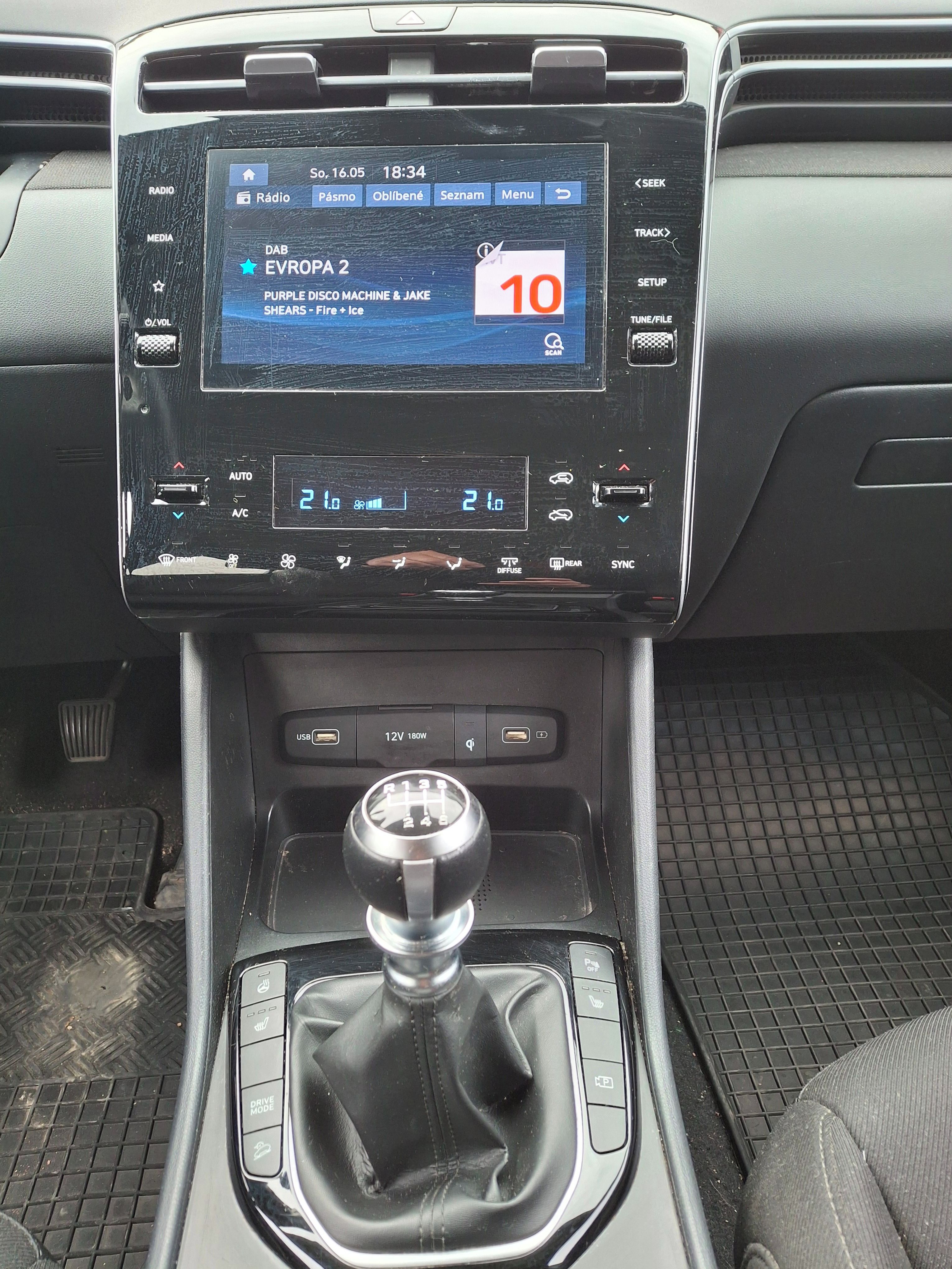 Hyundai Tucson, SMART 1.6 T-GDI 4x2, 110 kW - fotka 3