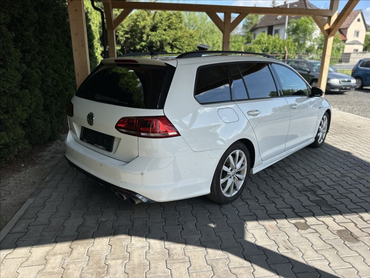 Volkswagen Golf Variant, 2,0 TSi 221kW 4motion R - fotka 3