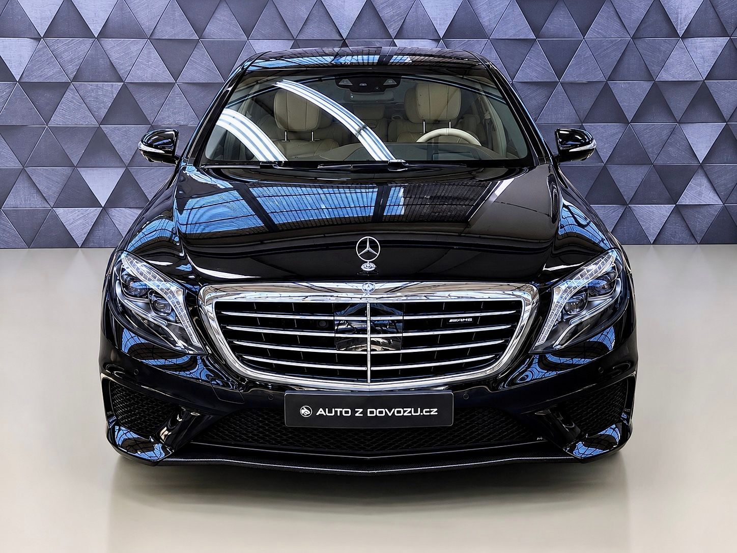 Mercedes-Benz Třídy S, V8 4MATIC LONG, WEBASTO, PANO - fotka 3