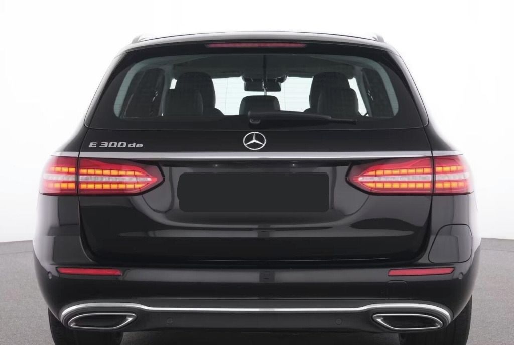 Mercedes-Benz Třídy E, E 300 de T Avantgarde+MBUXHigh - fotka 4
