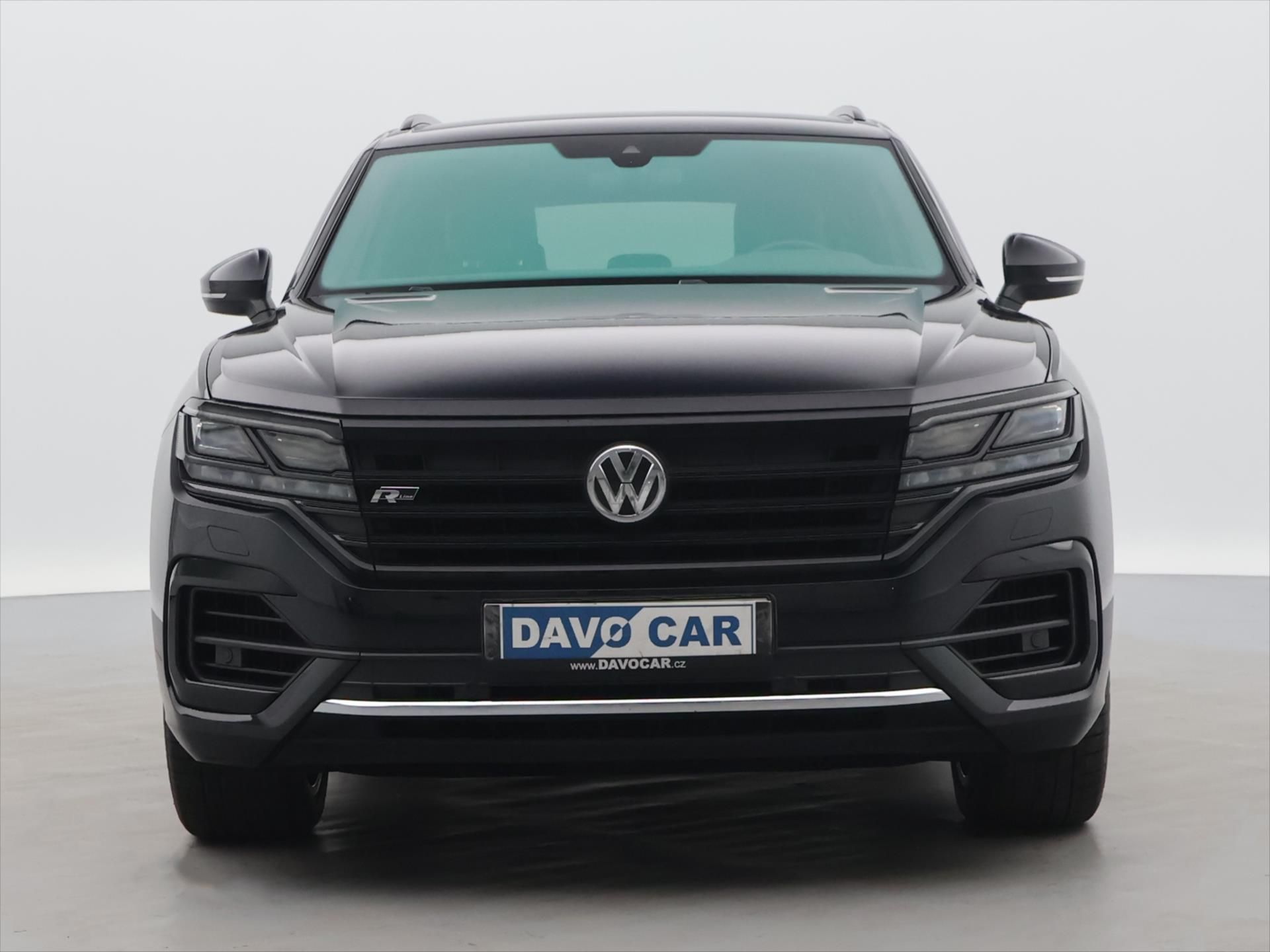 Volkswagen Touareg, 3,0 TSI 250 kW 4x4 CZ R-line - fotka 2