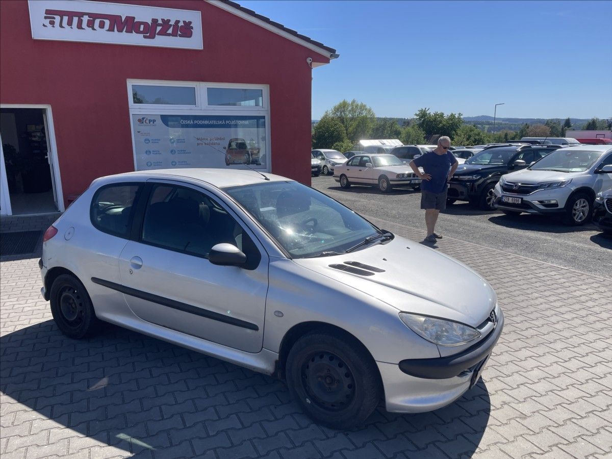 Peugeot 206, 1,4 HDI NOVÉ v ČR WEBASTO NOVÁ - fotka 6
