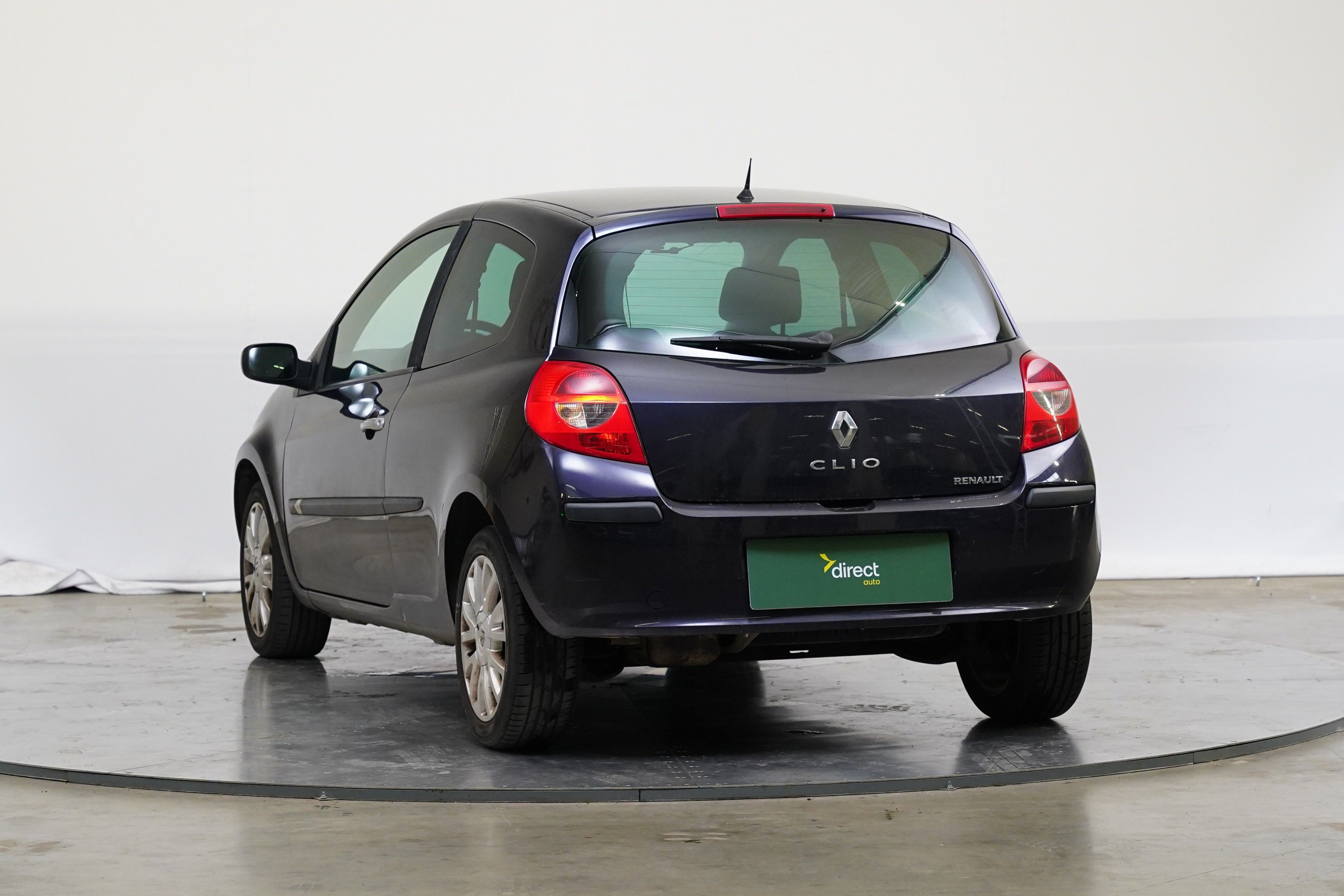 Renault Clio, 1.6 i 65 kW - fotka 4