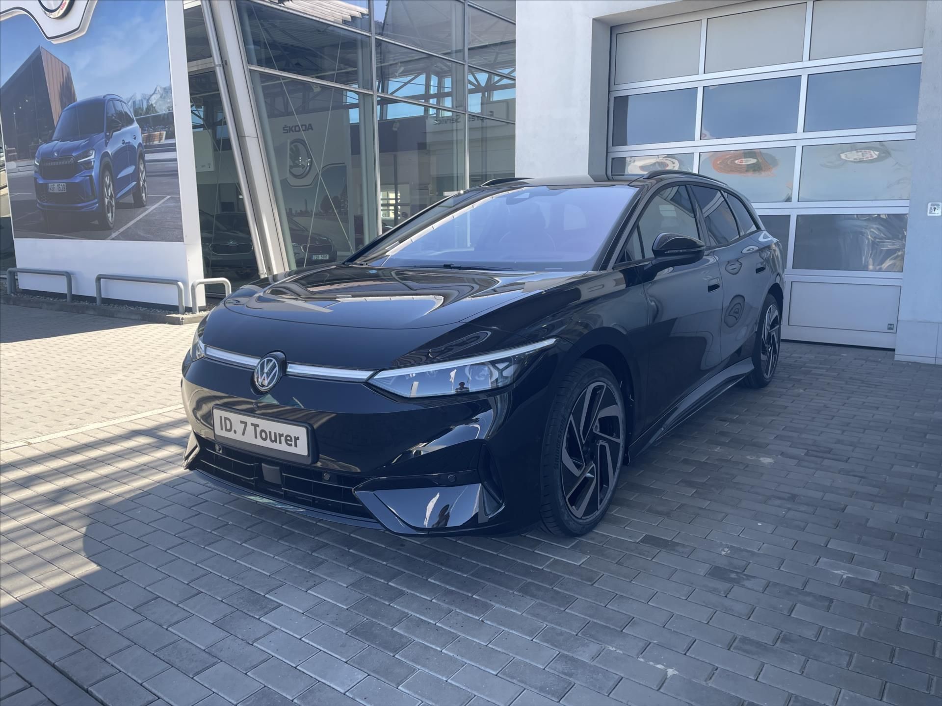 Volkswagen ID.7 Tourer, 86kW, 210kW  Pro S People