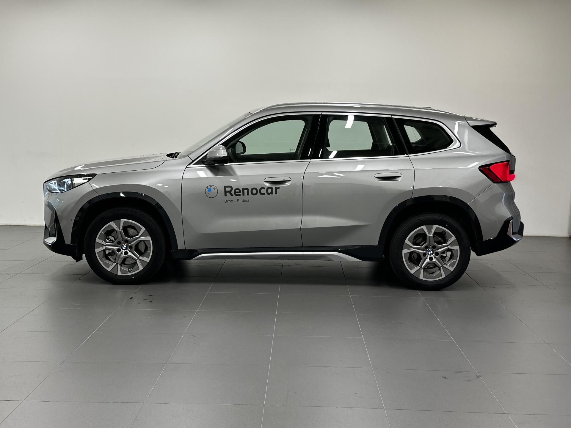 BMW X1, X1 sDrive20i - fotka 2
