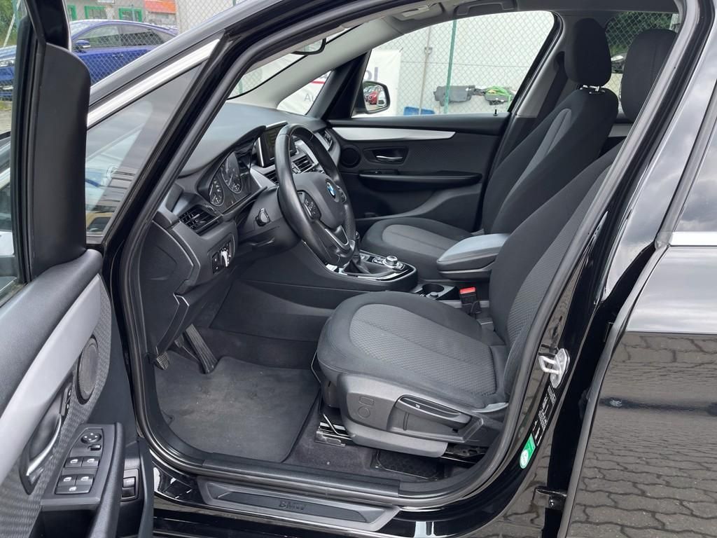BMW Řada 2, 218i 100 kW navigace - fotka 6