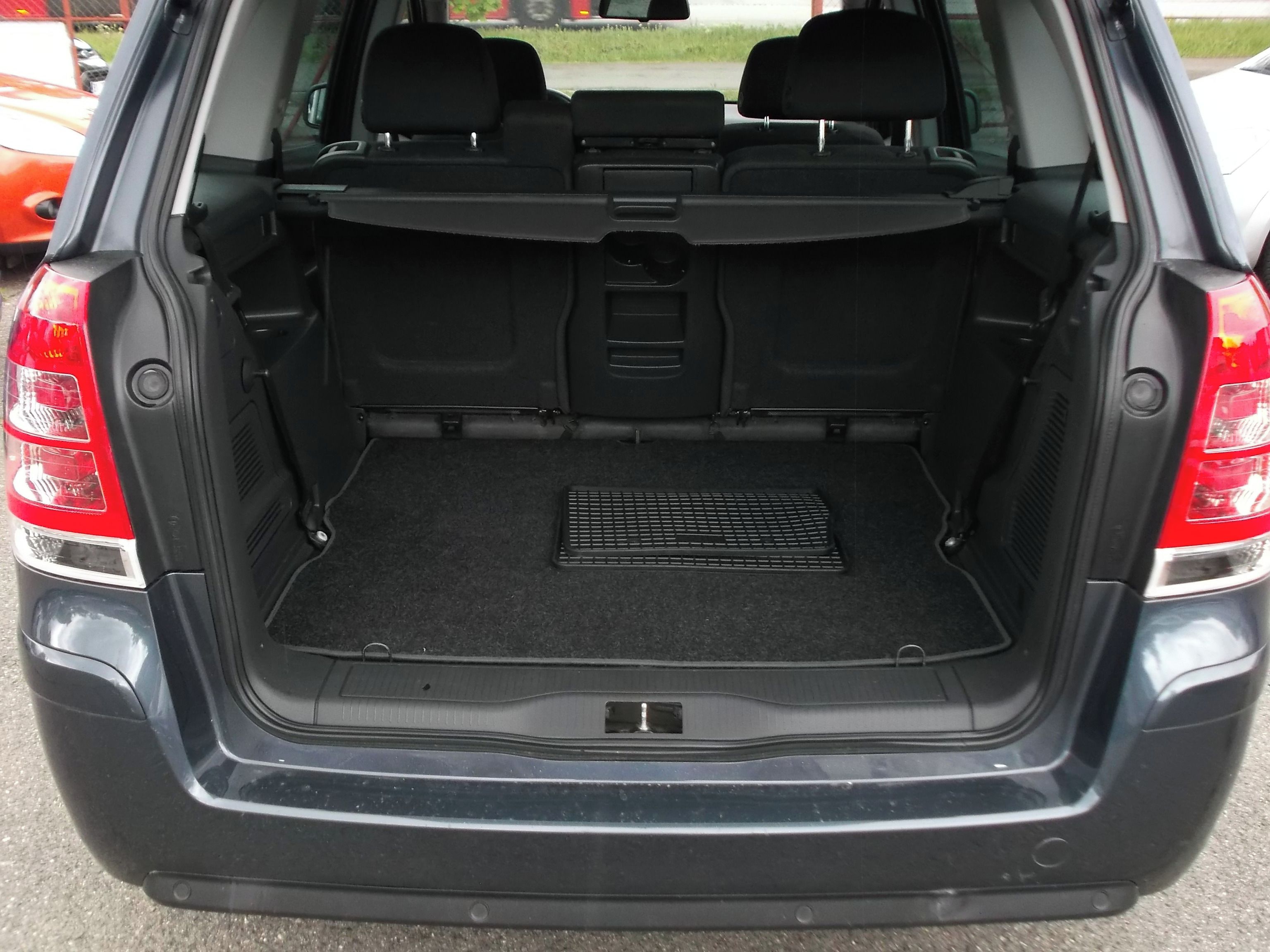 Opel Zafira, 1,8 16V parksenzory,poSTK - fotka 5