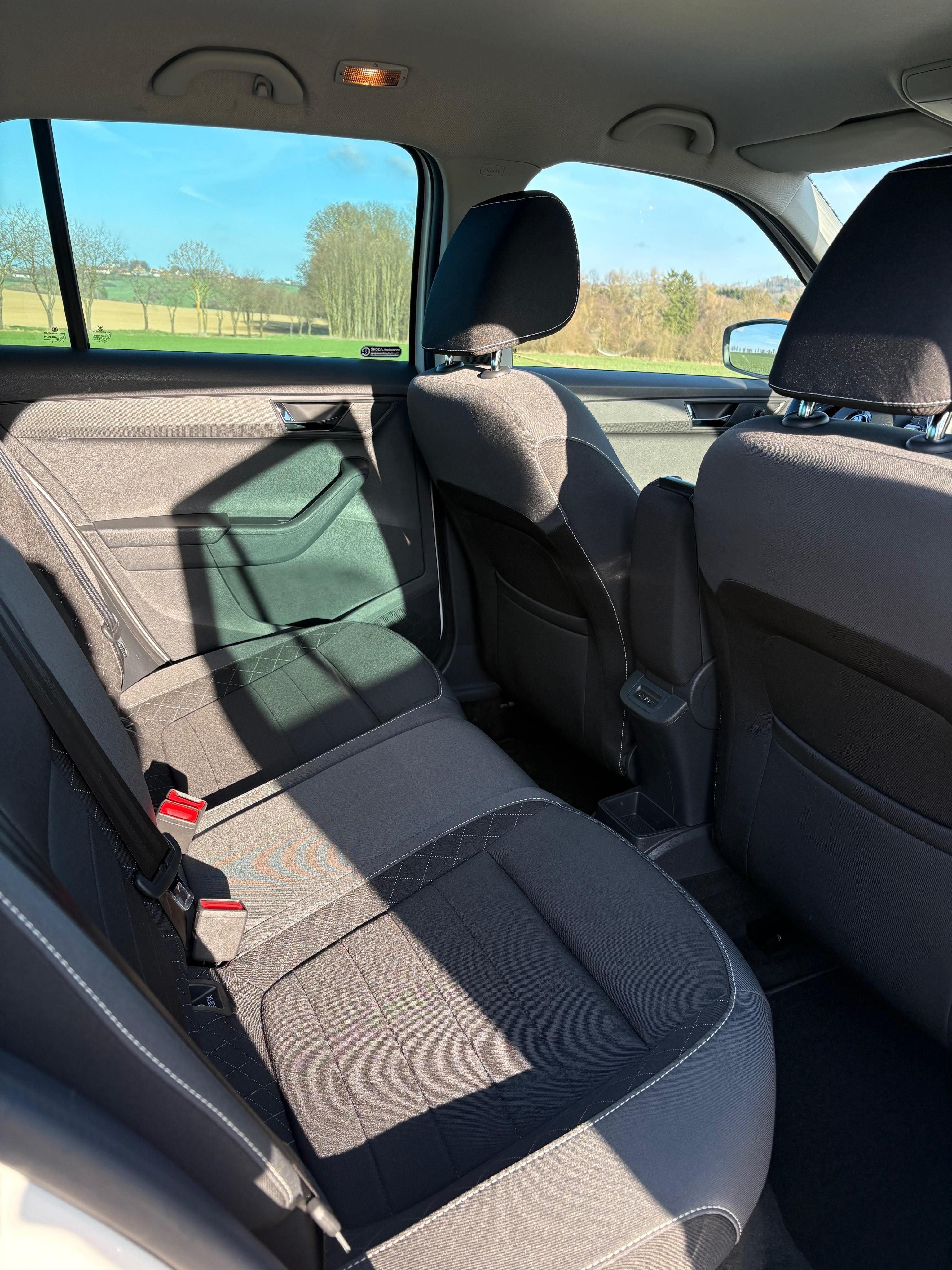 Škoda Fabia, ŠKODA FABIE COMBI TOUR - fotka 5