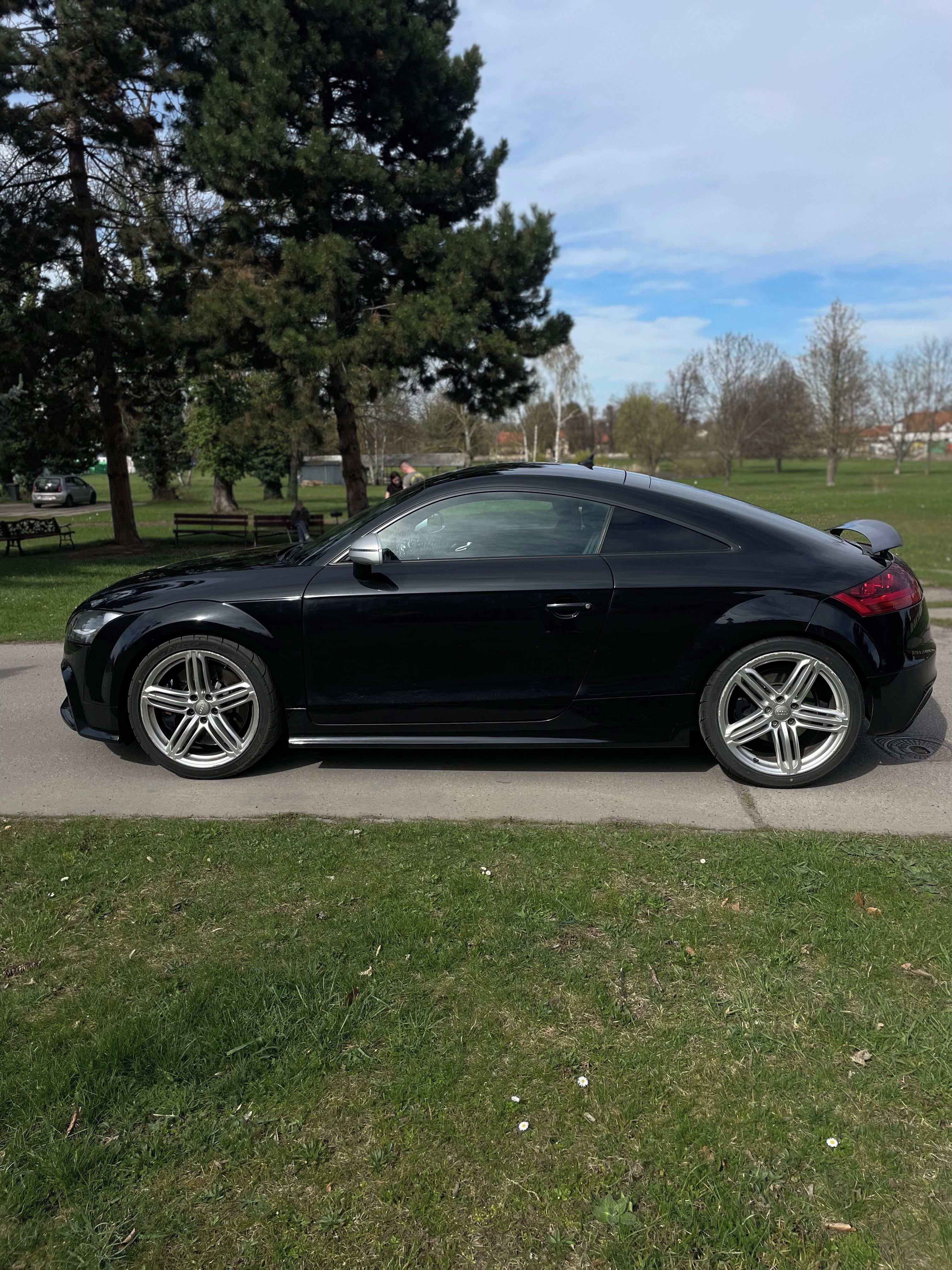 Audi TT, RS najeto 11tis NEW motor+kov - fotka 3