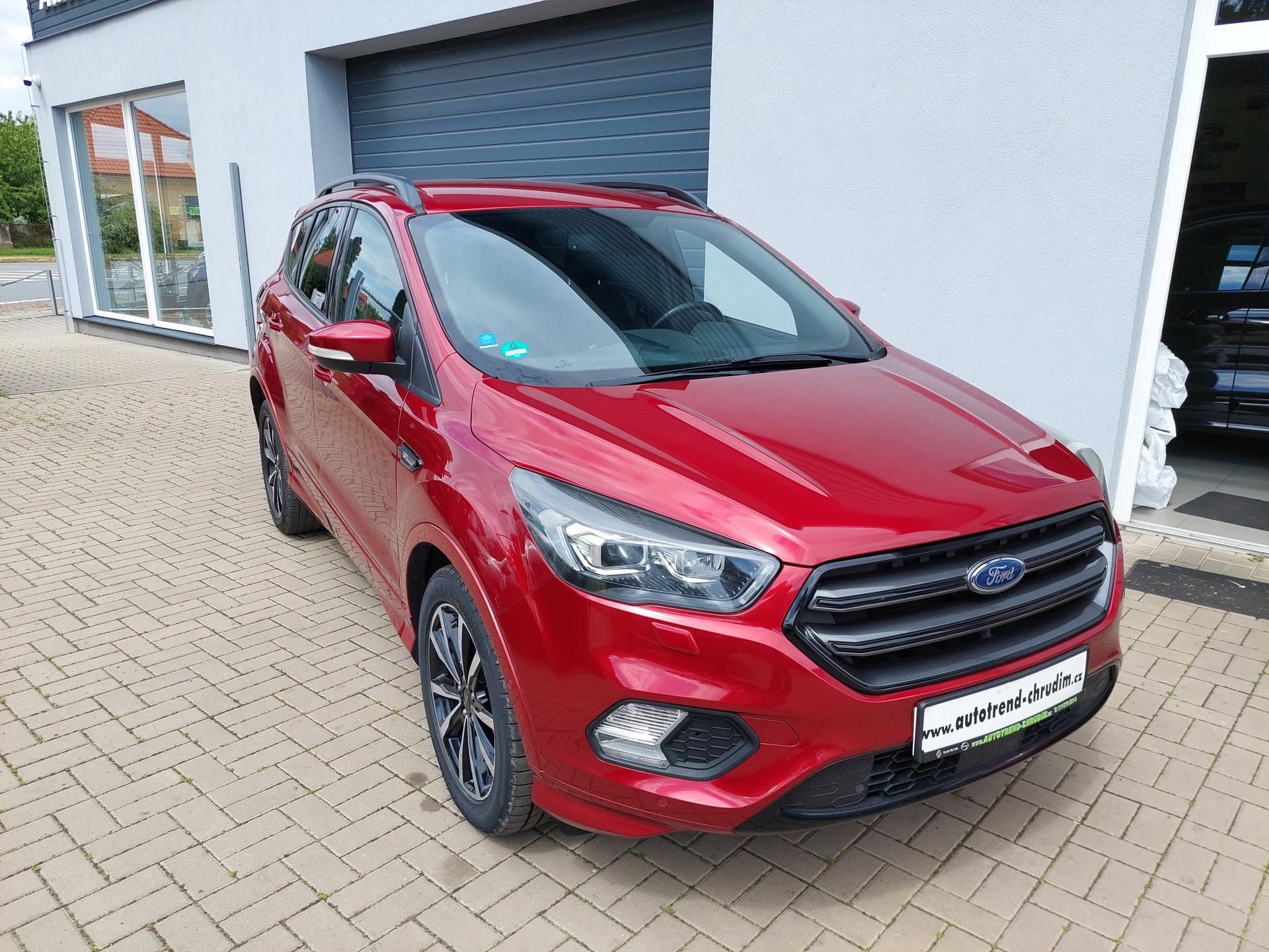Ford Kuga, ST Line - fotka 3