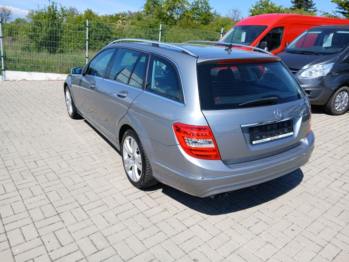 Mercedes-Benz Třídy C, C 180 2,2 CDI Avantgarde - fotka 3