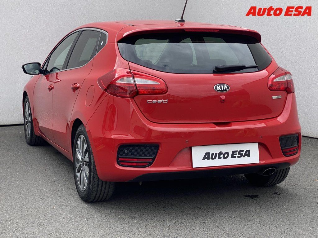 Kia Cee´d, 1.6i - fotka 6