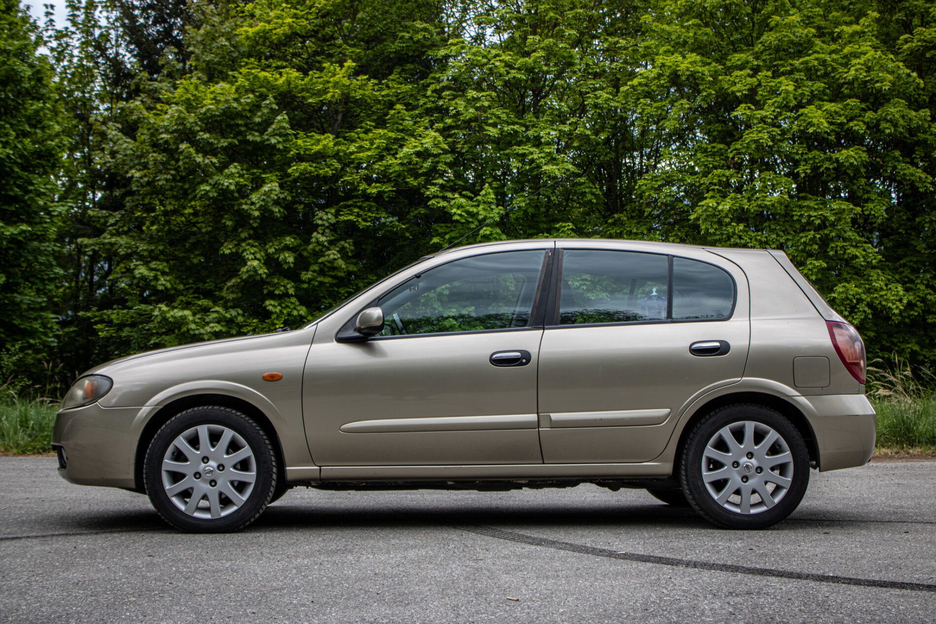 Nissan Almera - fotka 4