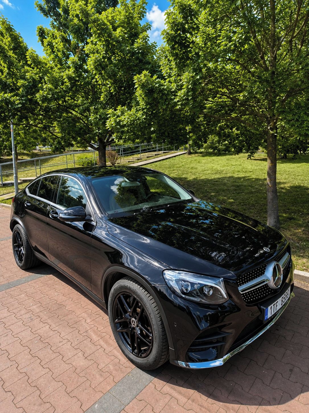 Mercedes-Benz GLC, Coupé 220d 4MATIC | 360° kamer - fotka 3