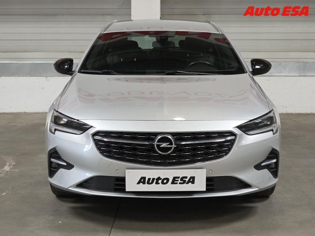 Opel Insignia, 2.0 CDTI Sports Tourer - fotka 2