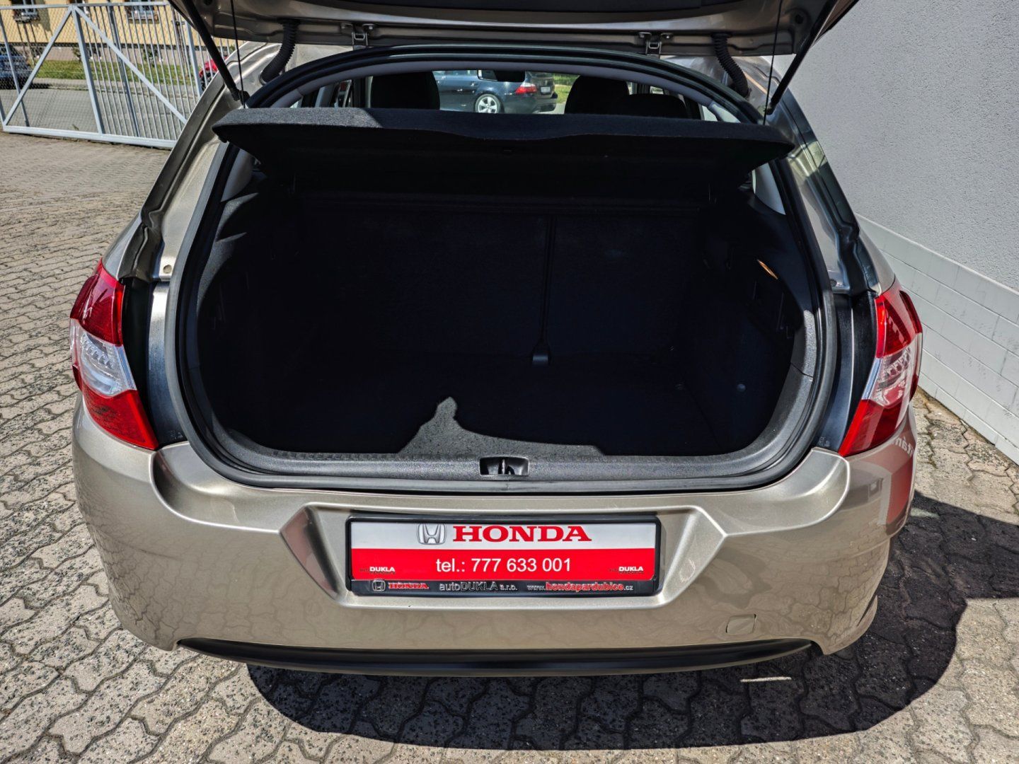 Citroën C4, 1.4 VTi Attraction nové ČR - fotka 6