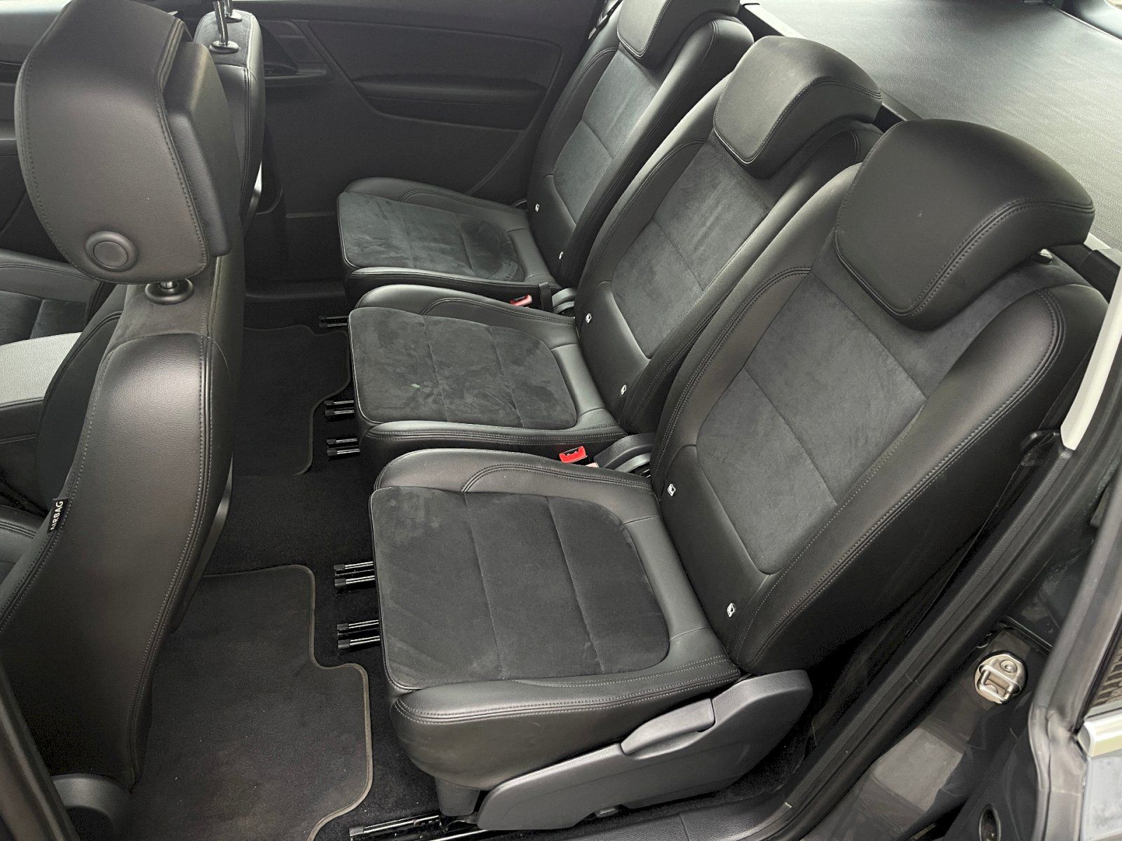 Volkswagen Sharan, DSG 1.4 TSi / 110 kW Highline - fotka 6