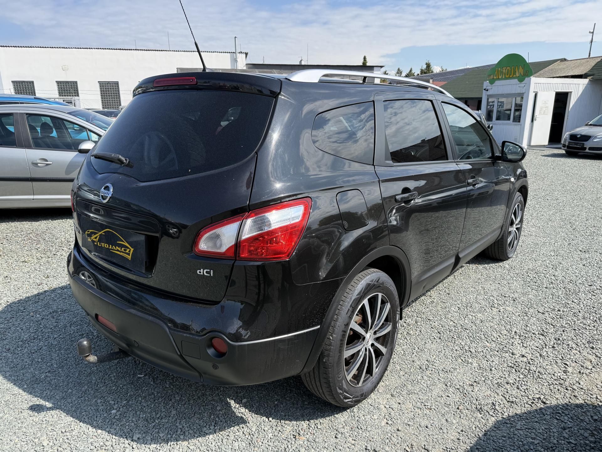 Nissan Qashqai, 1.6 DCI 4x4 7 MÍST - fotka 6