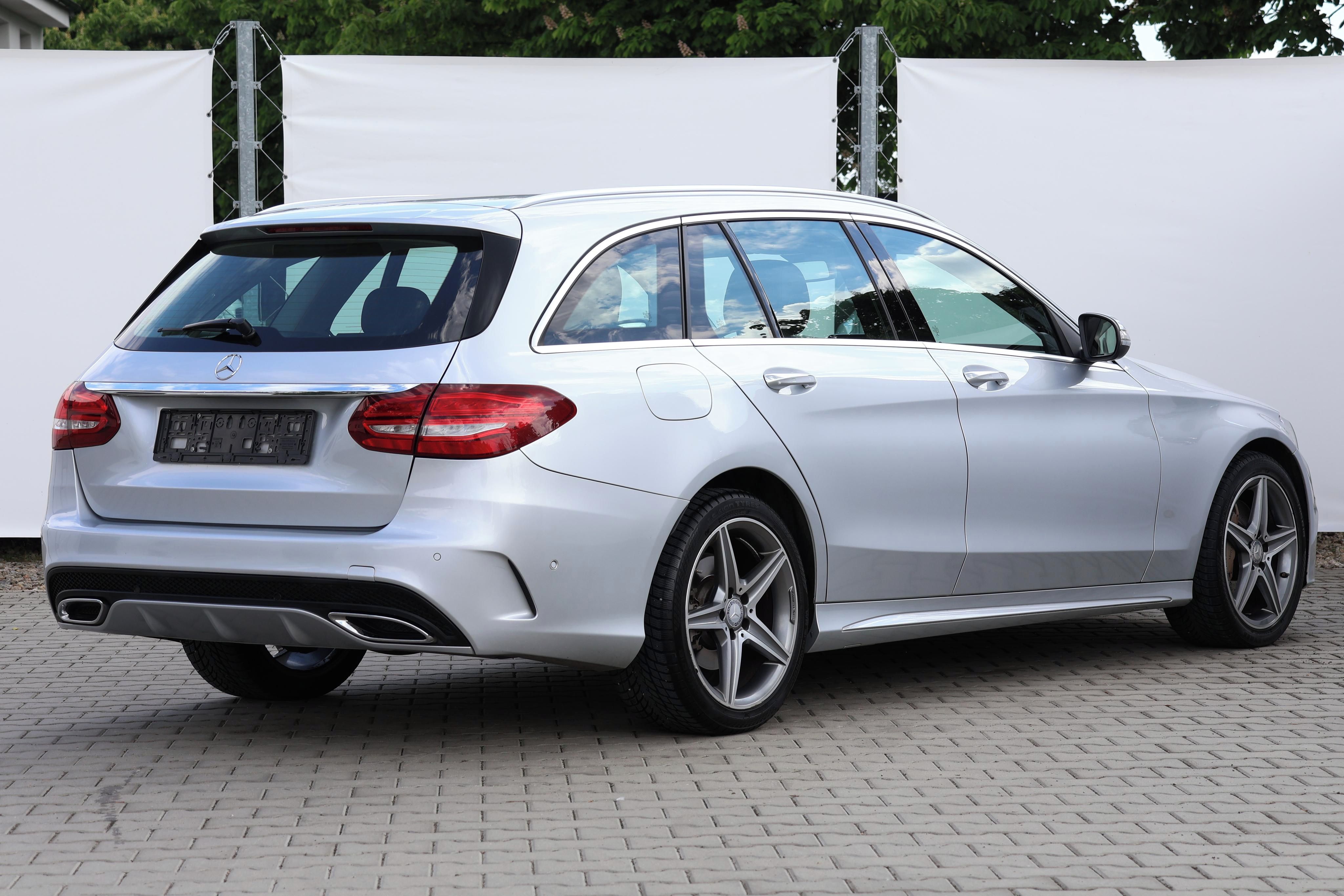 Mercedes-Benz Třídy C, 250CDI AMG 4MATIC KEYLESS - fotka 6