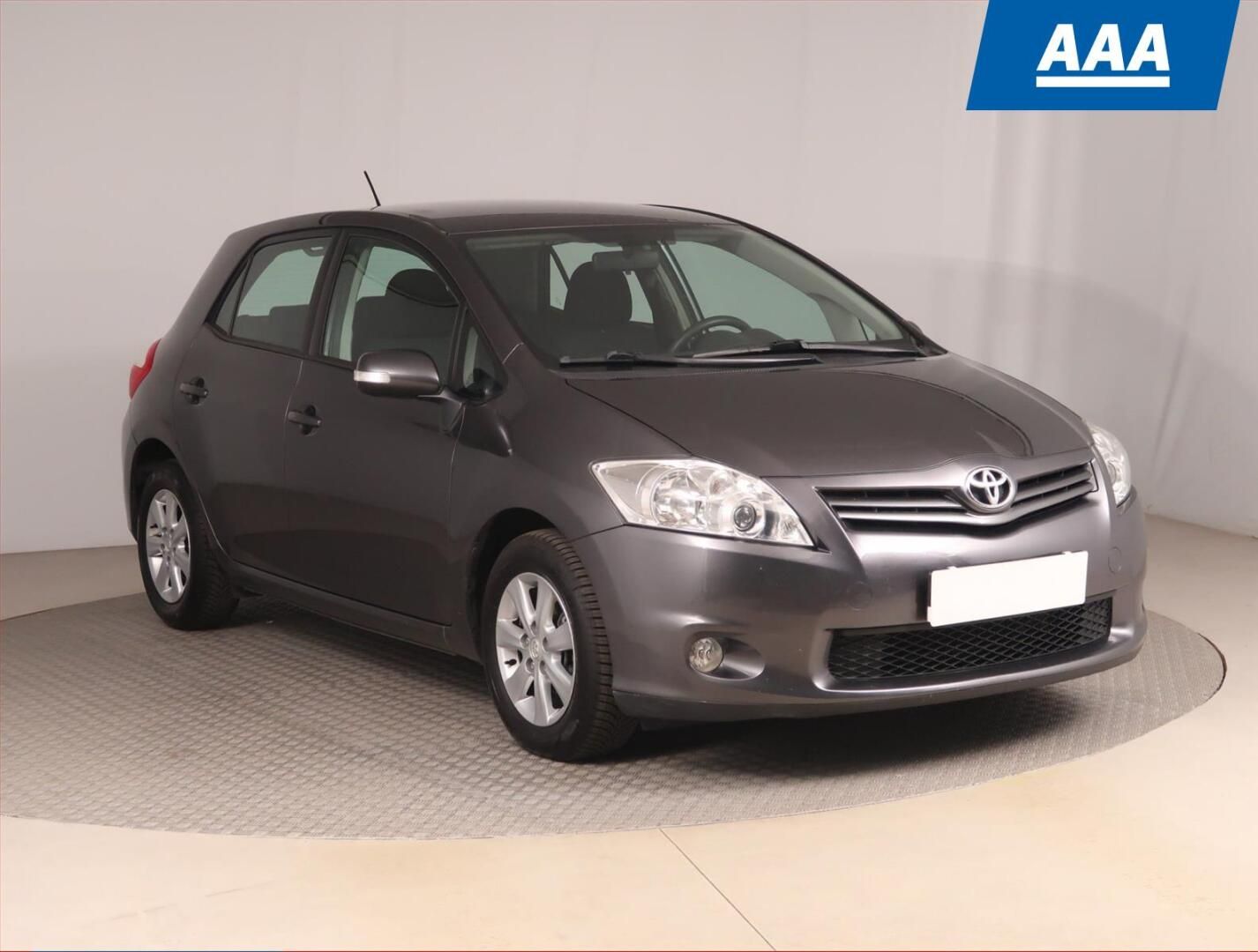 Toyota Auris, 1.3 Dual VVT-i, Serv.kniha