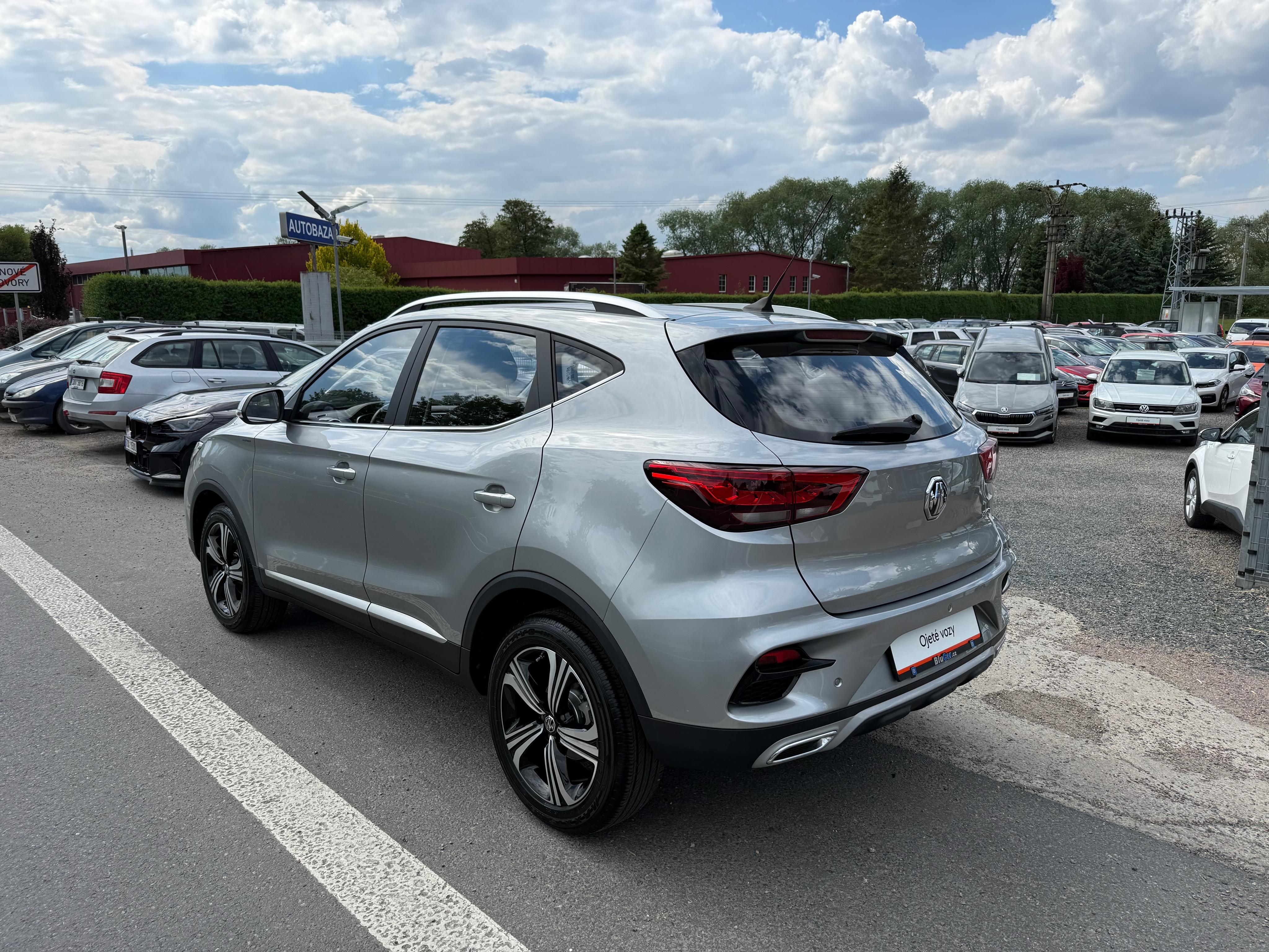 MG ZS, 1.5 i MT Essential ČR - fotka 4