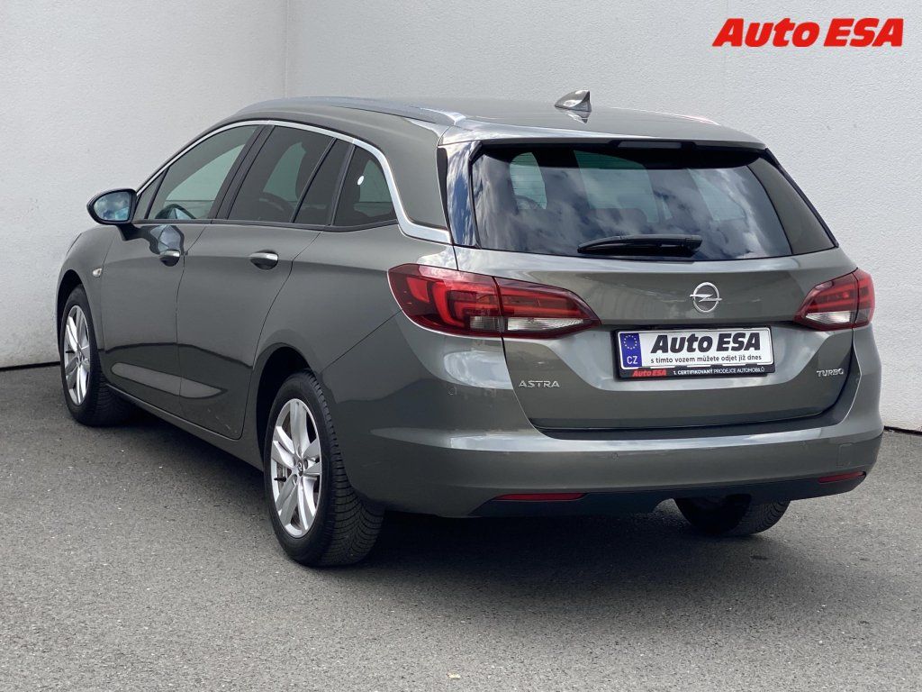 Opel Astra, 1.4 - fotka 6