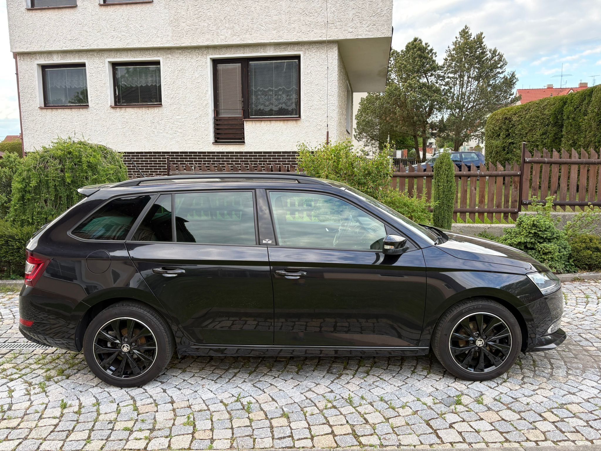 Škoda Fabia, 1,0 TSI 70KW Monte Carlo - fotka 3