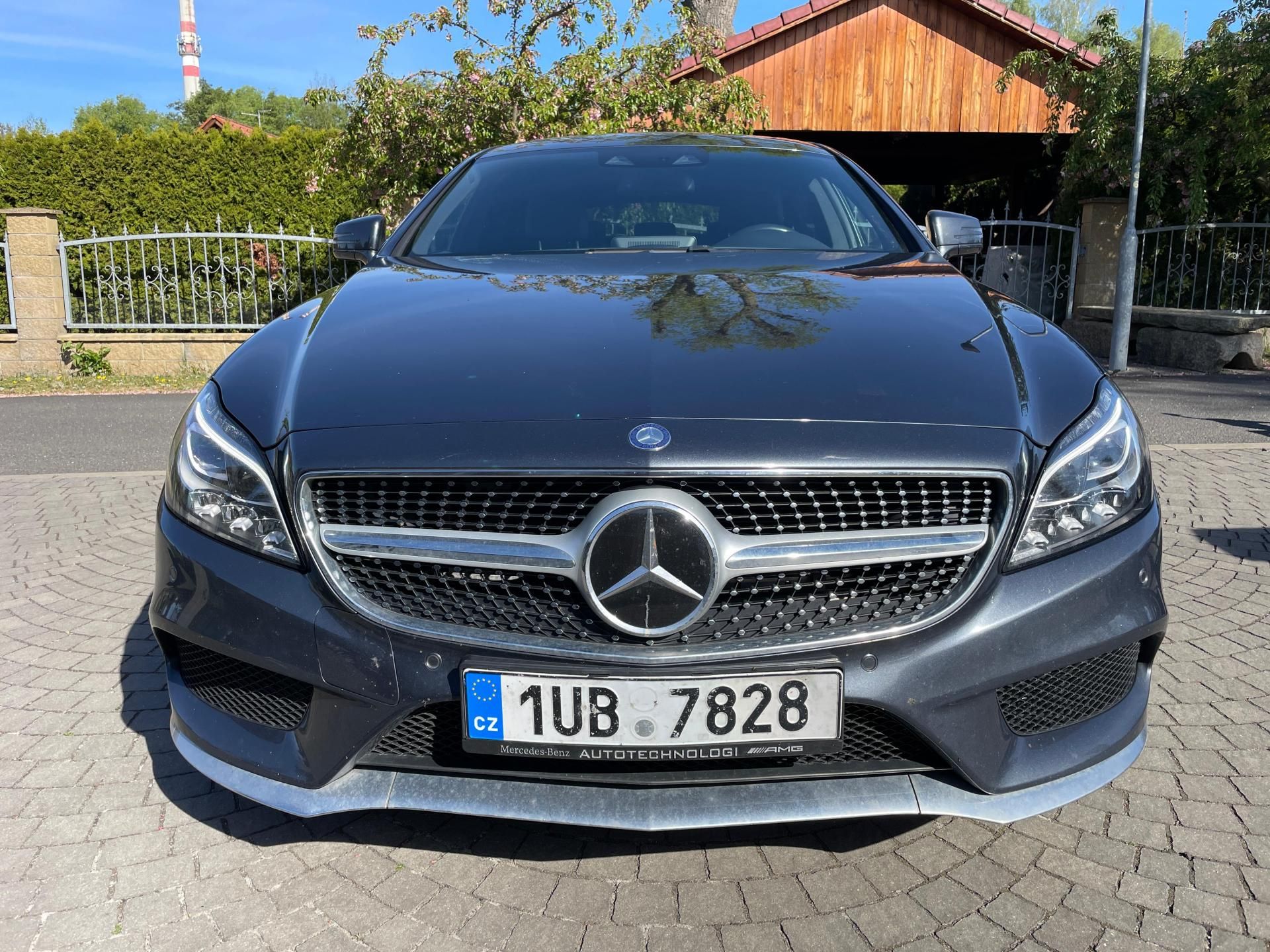 Mercedes-Benz CLS, 350d 4MATIC Shooting Brake - fotka 2