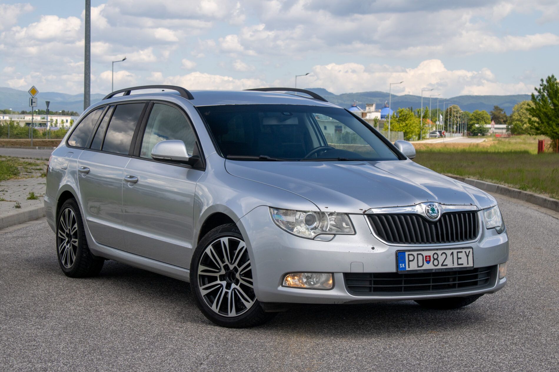 Škoda Superb - fotka 3