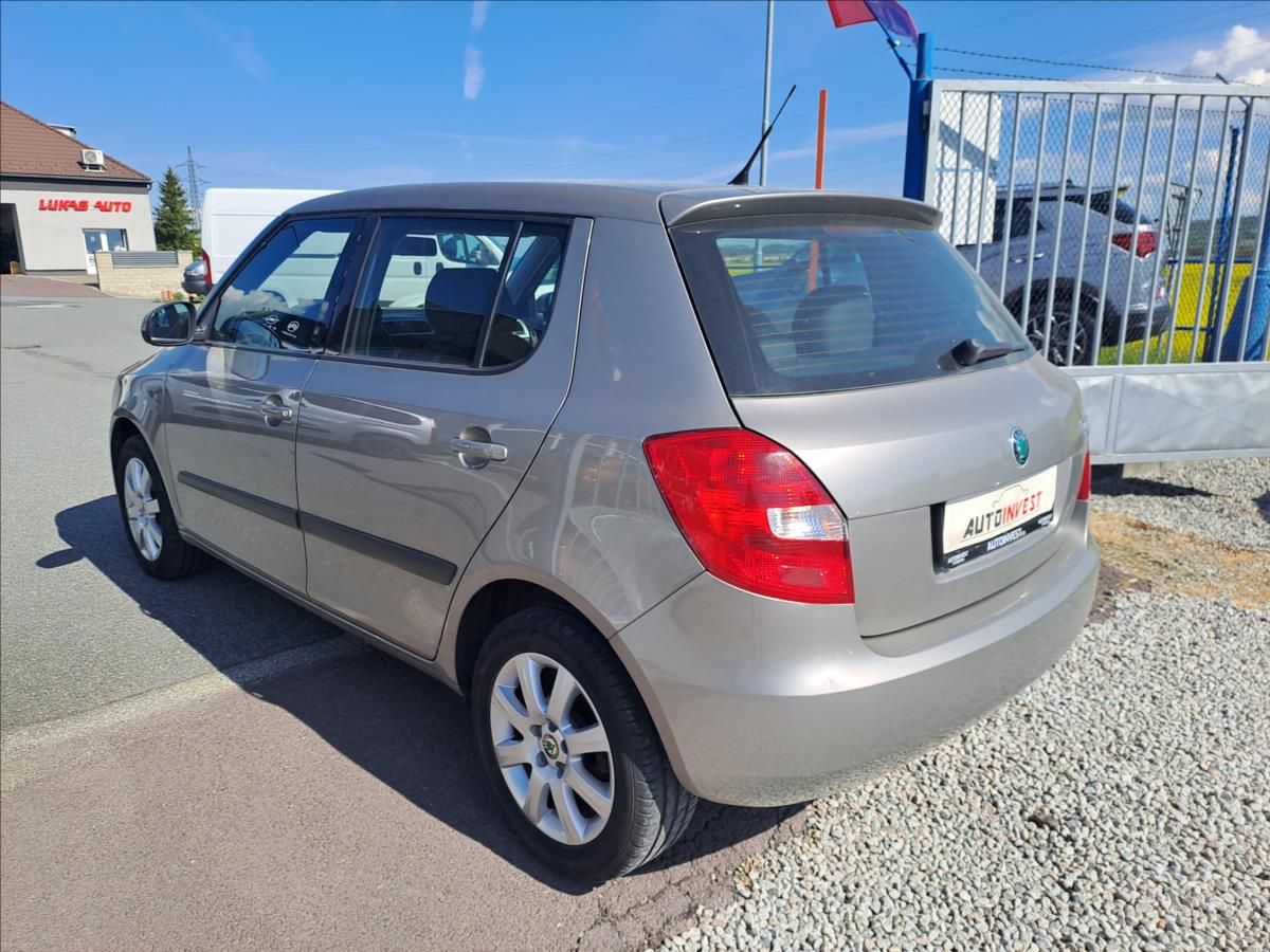 Škoda Fabia, 1,4 i 16V KLIMA - fotka 4