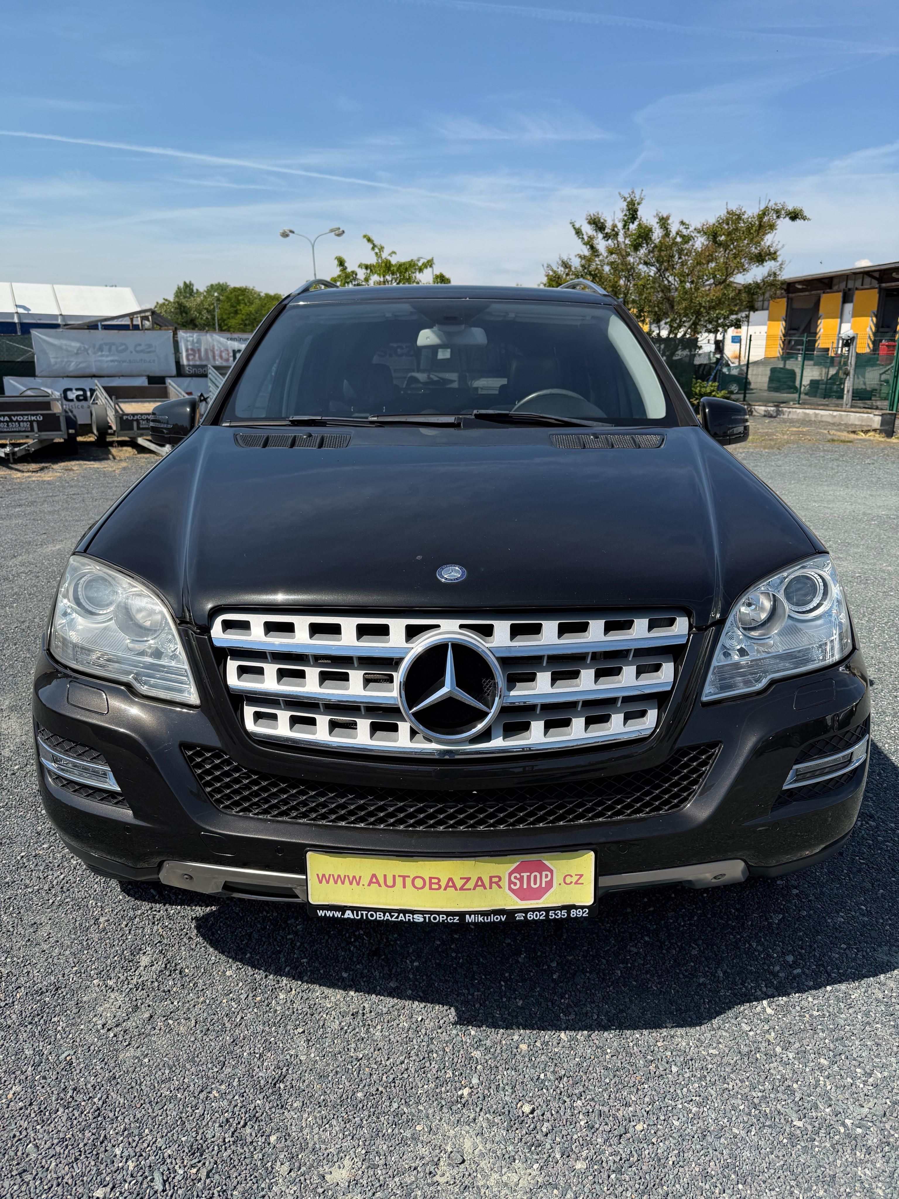 Mercedes-Benz ML, 300 CDI 4MATIC 170kW - fotka 2
