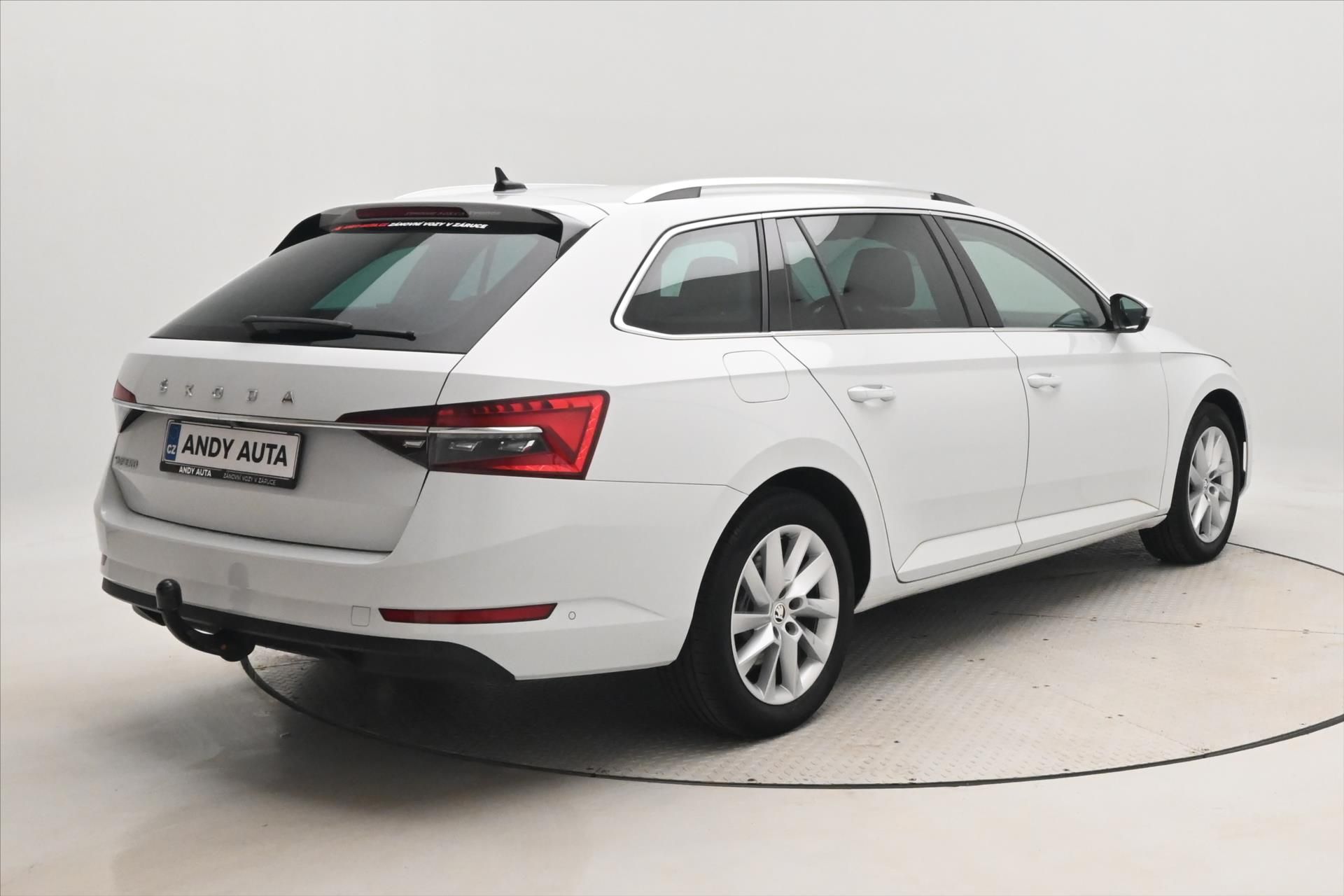 Škoda Superb, 2,0 TDI 147kW DSG STYLE VŮZ PŘ - fotka 5
