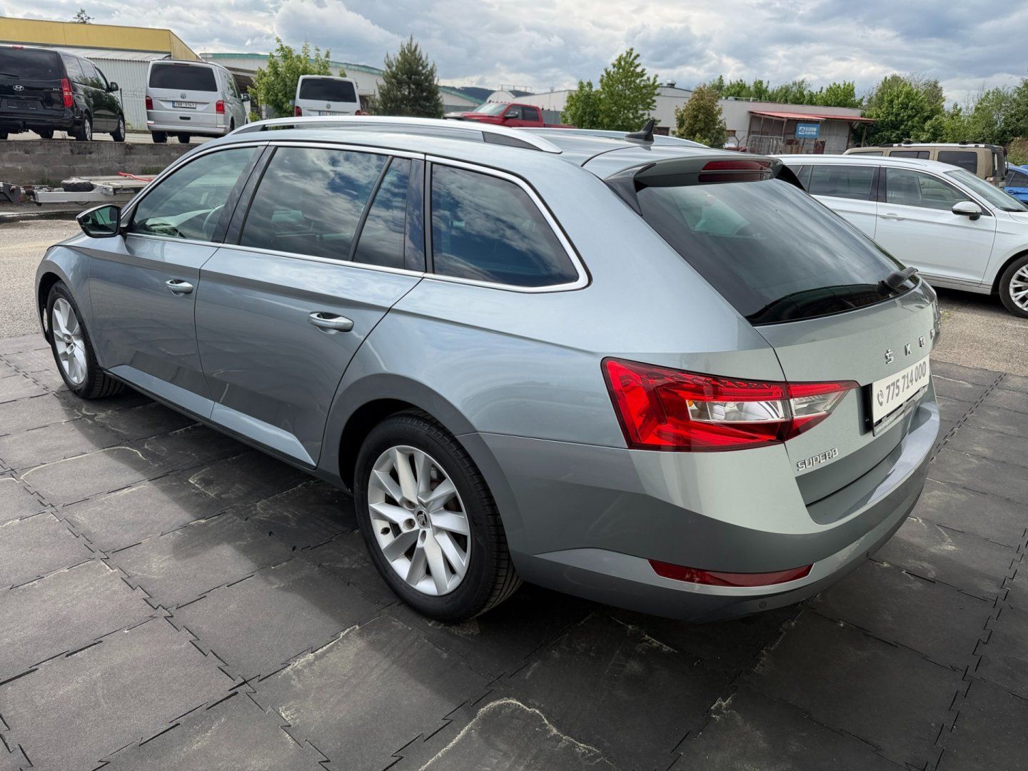Škoda Superb, 2.0TDi 147kW 4x4 DSG ACC - fotka 5